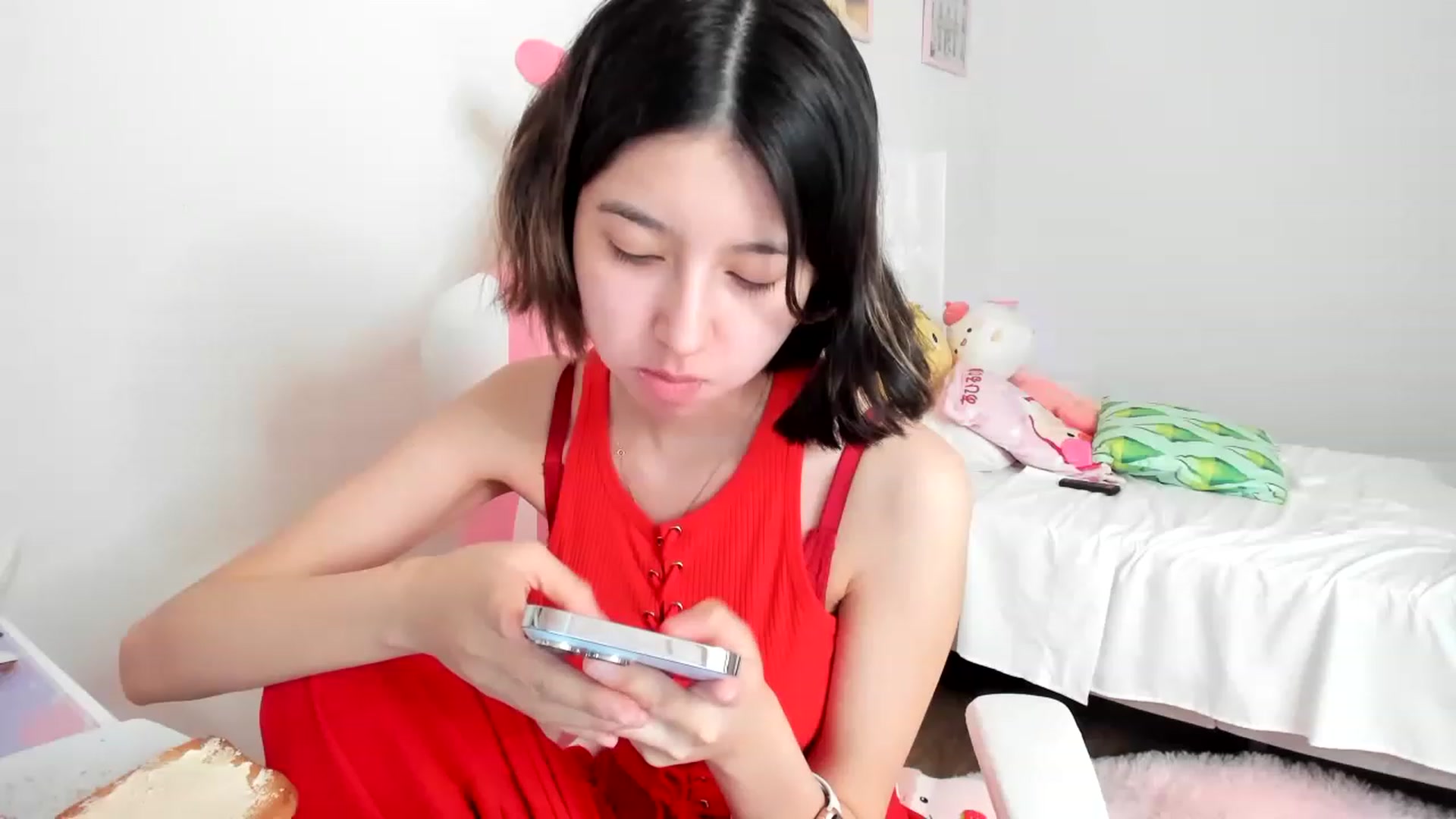 Gallery image thumbnail from Cherrycute666's myfreecams stream on, 03/30/2023, 19:47 image 19 of 20