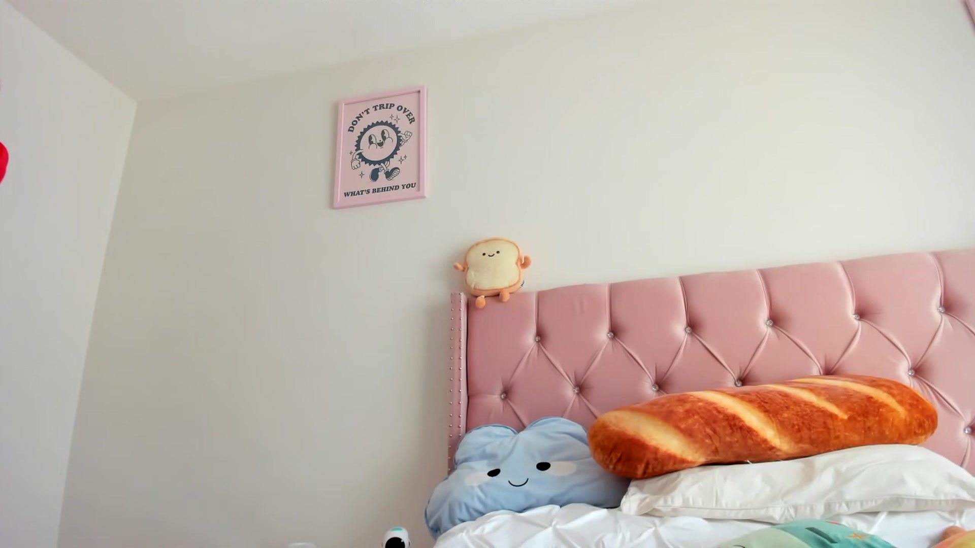 Gallery image thumbnail from Cherrycute666's myfreecams stream on, 03/31/2023, 17:54 image 18 of 20