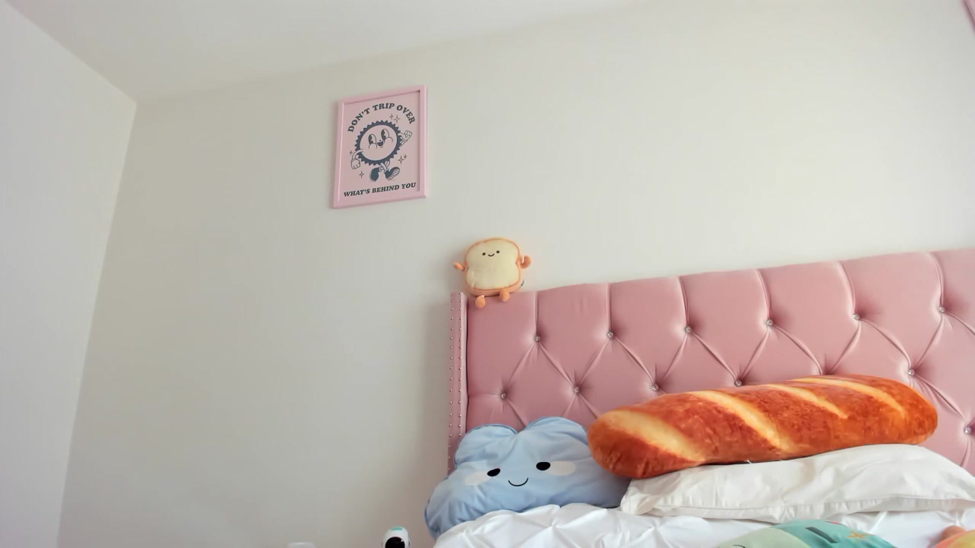 Gallery image thumbnail from Cherrycute666's myfreecams stream on, 03/31/2023, 17:54 image 17 of 20