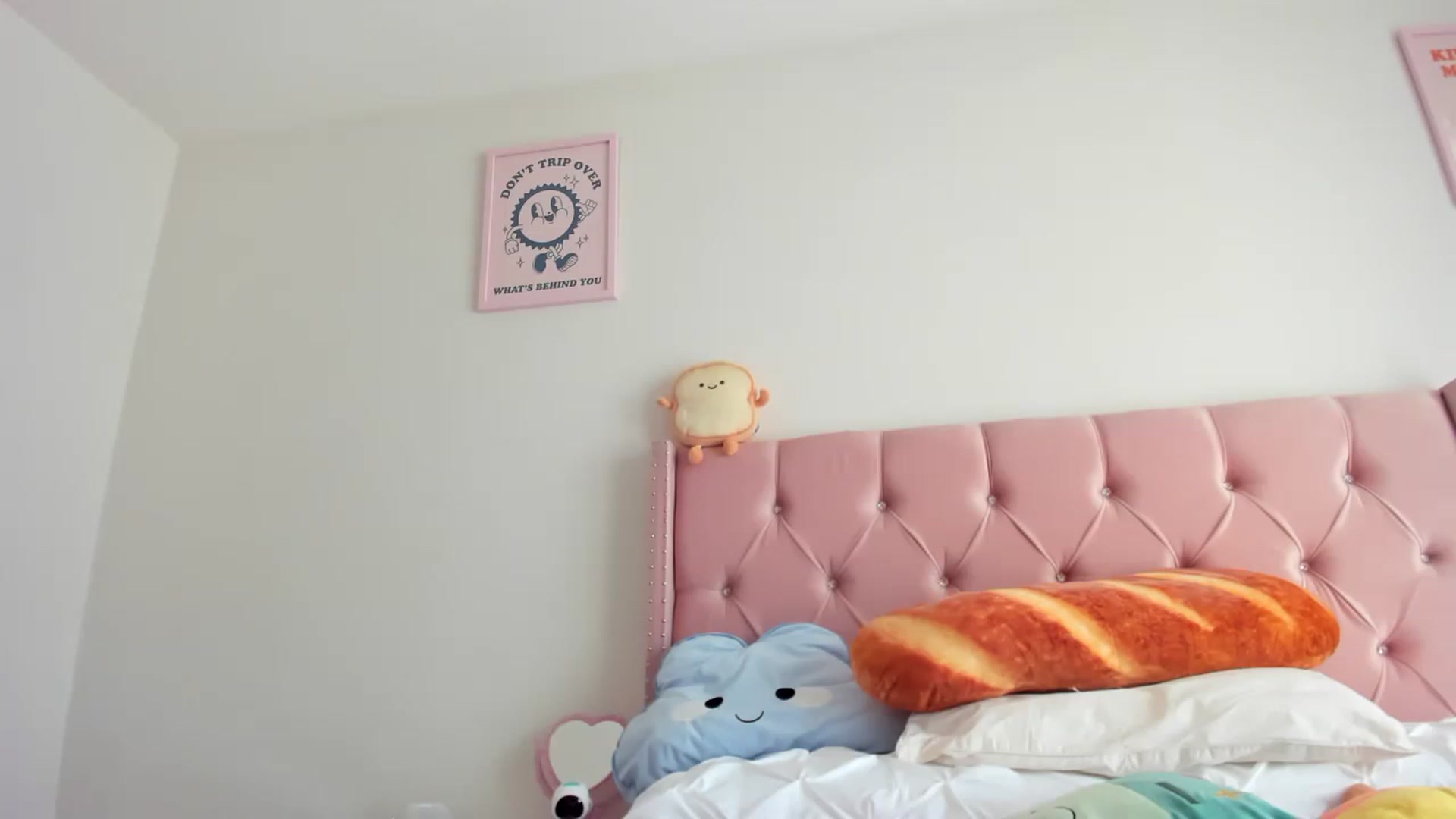 Gallery image thumbnail from Cherrycute666's myfreecams stream on, 03/31/2023, 17:54 image 3 of 20