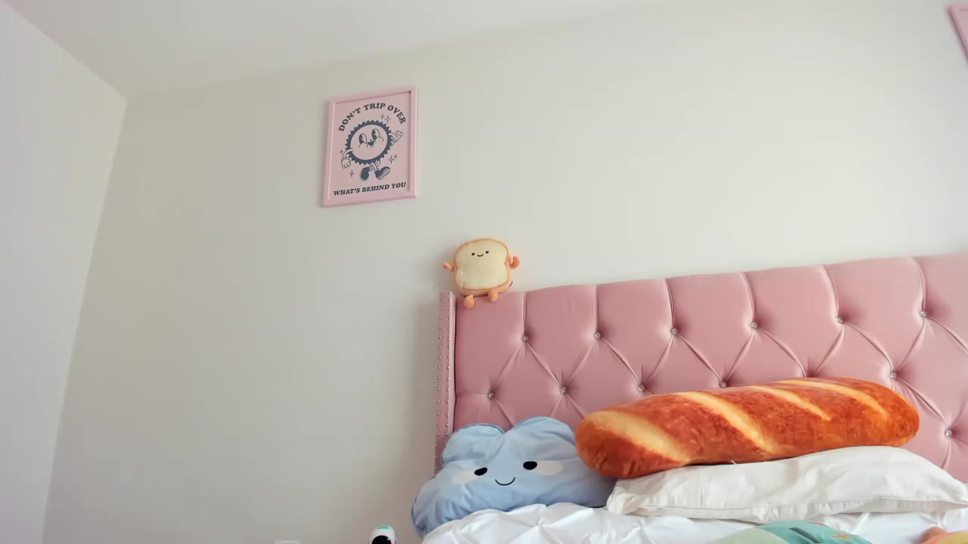 Gallery image thumbnail from Cherrycute666's myfreecams stream on, 03/31/2023, 17:54 image 14 of 20