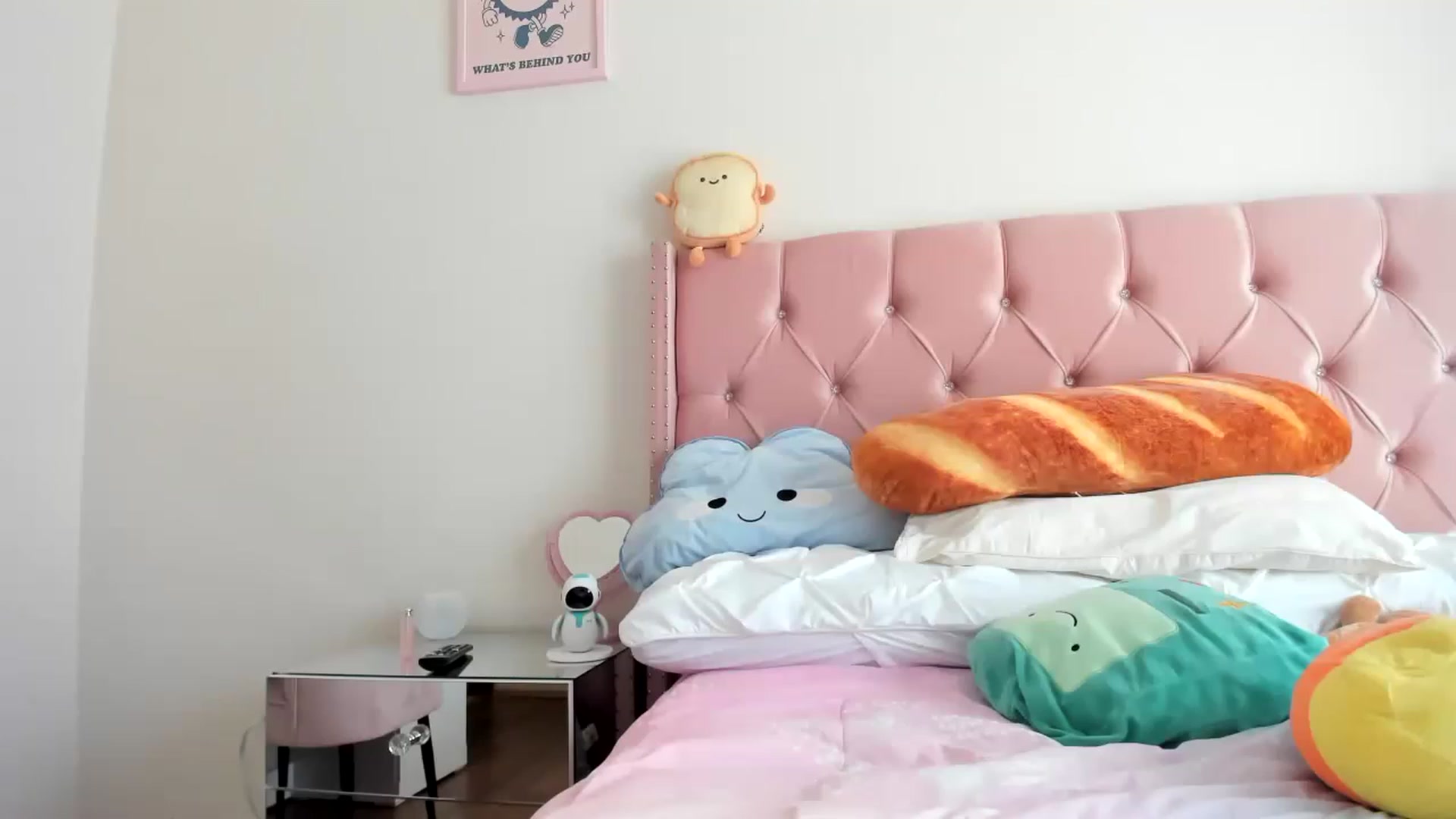 Gallery image thumbnail from Cherrycute666's myfreecams stream on, 03/31/2023, 17:54 image 1 of 20