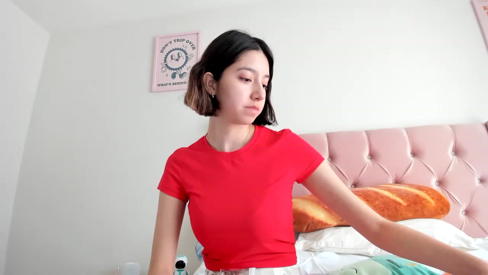 Gallery image thumbnail from Cherrycute666's myfreecams stream on, 03/31/2023, 17:54 image 6 of 20