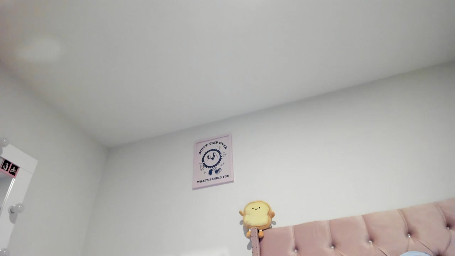 Gallery image thumbnail from Cherrycute666's myfreecams stream on, 04/01/2023, 11:44 image 15 of 20