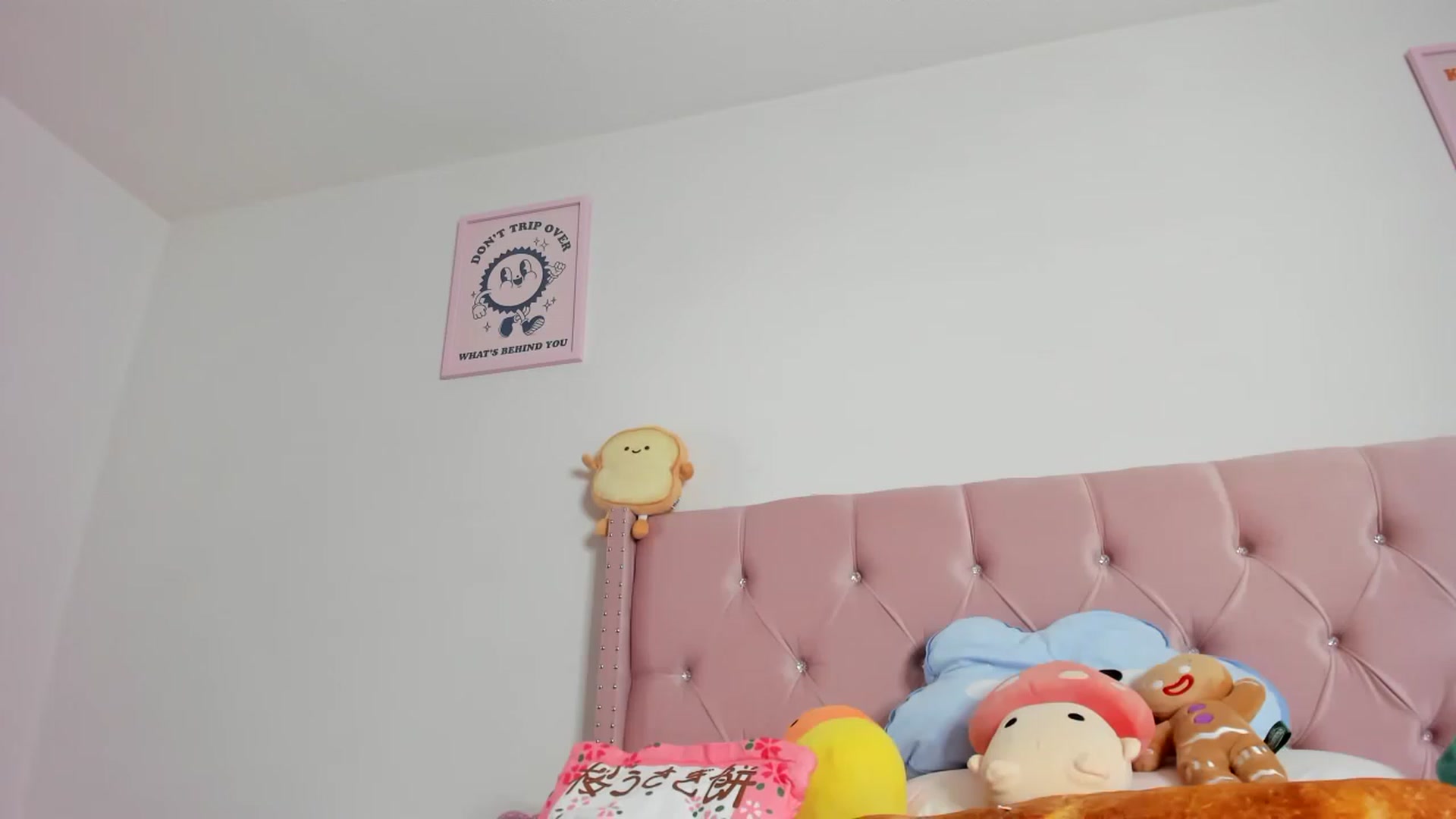 Gallery image thumbnail from Cherrycute666's myfreecams stream on, 04/01/2023, 11:44 image 19 of 20