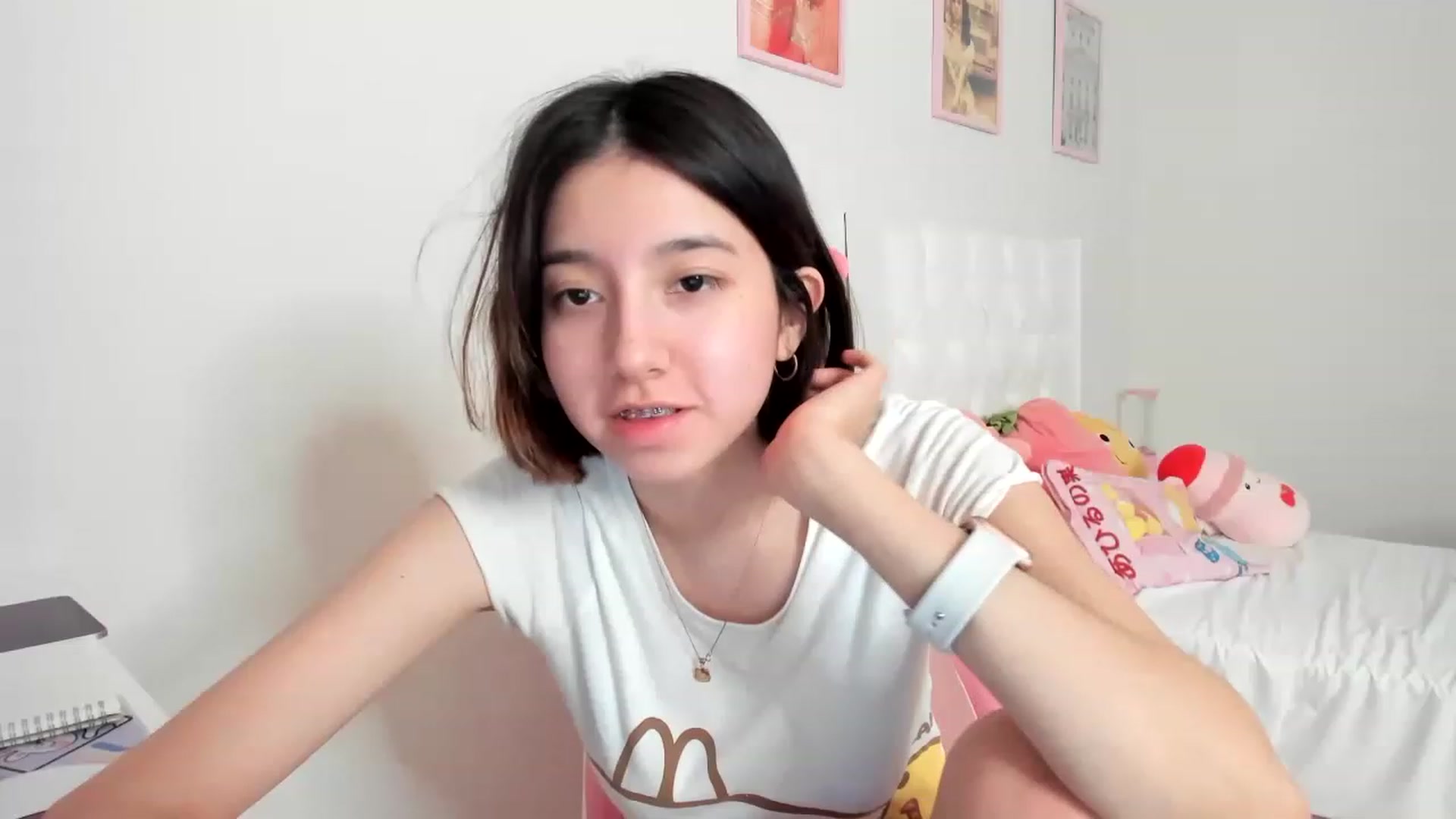 Gallery image thumbnail from Cherrycute666's myfreecams stream on, 04/02/2023, 02:03 image 6 of 20