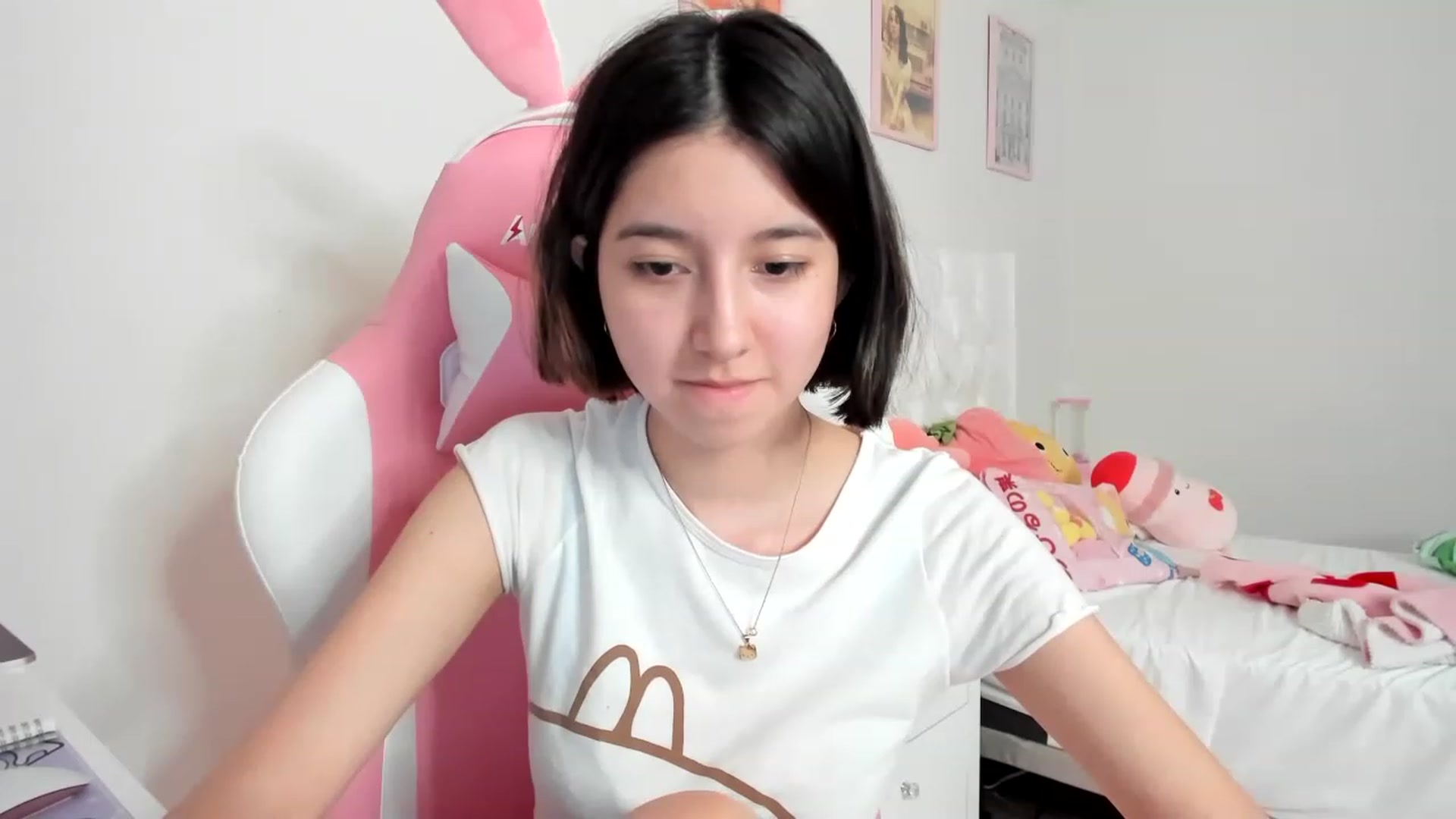 Gallery image thumbnail from Cherrycute666's myfreecams stream on, 04/02/2023, 02:57 image 11 of 20