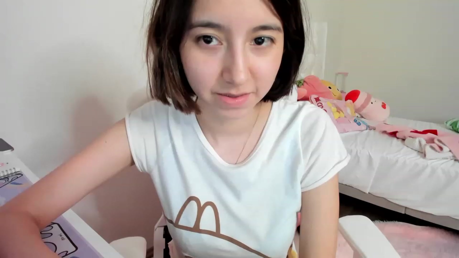 Gallery image thumbnail from Cherrycute666's myfreecams stream on, 04/02/2023, 05:42 image 9 of 20