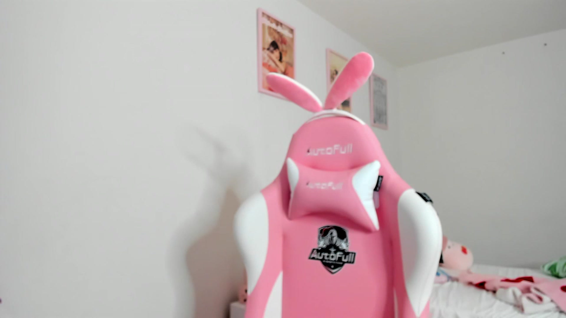 Gallery image thumbnail from Cherrycute666's myfreecams stream on, 04/02/2023, 05:42 image 17 of 20