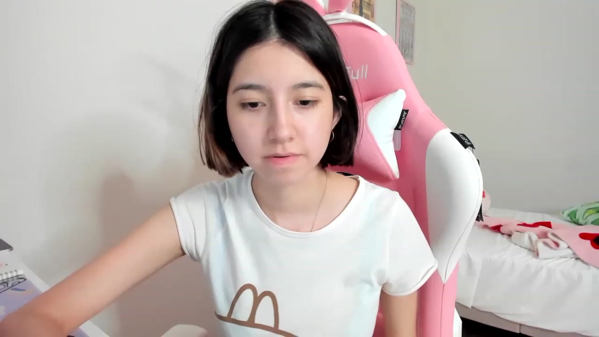 Gallery image thumbnail from Cherrycute666's myfreecams stream on, 04/02/2023, 05:42 image 12 of 20