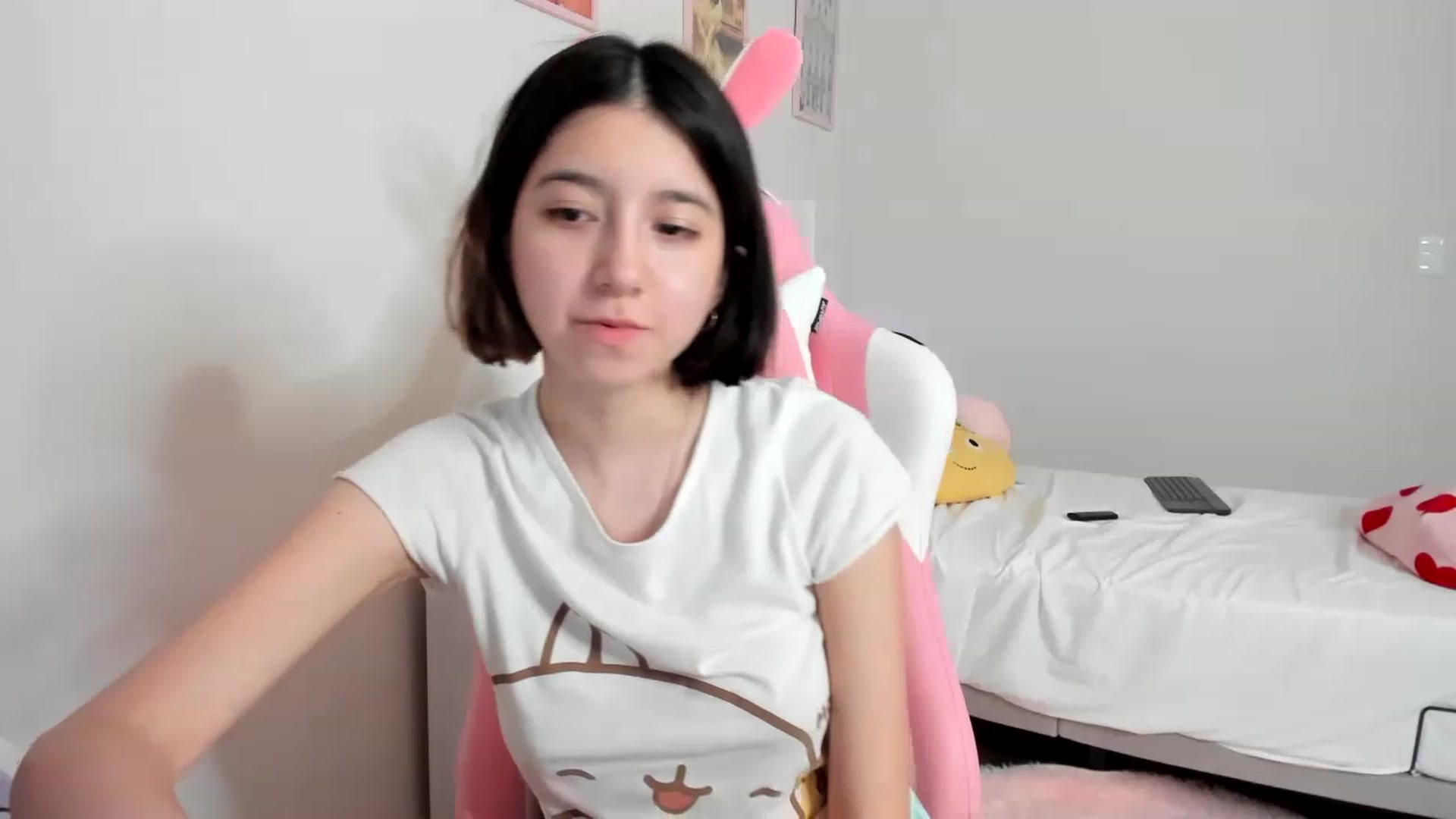 Gallery image thumbnail from Cherrycute666's myfreecams stream on, 04/02/2023, 11:37 image 20 of 20