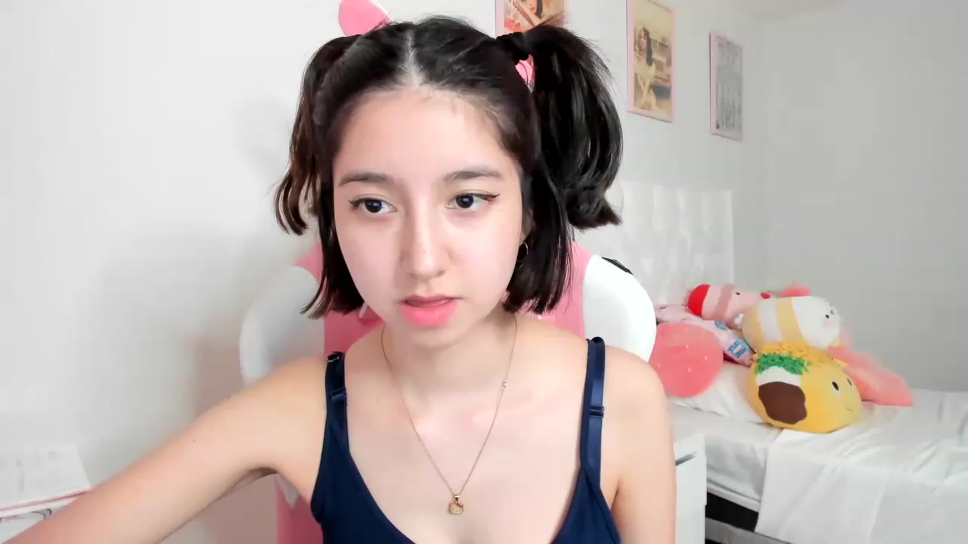 Gallery image thumbnail from Cherrycute666's myfreecams stream on, 04/03/2023, 03:11 image 13 of 20