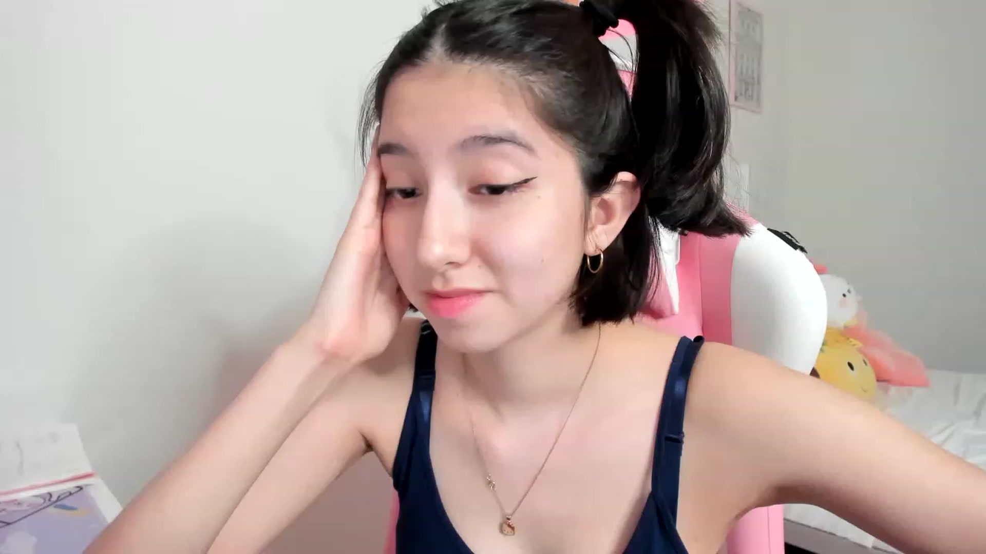 Gallery image thumbnail from Cherrycute666's myfreecams stream on, 04/03/2023, 03:11 image 3 of 20