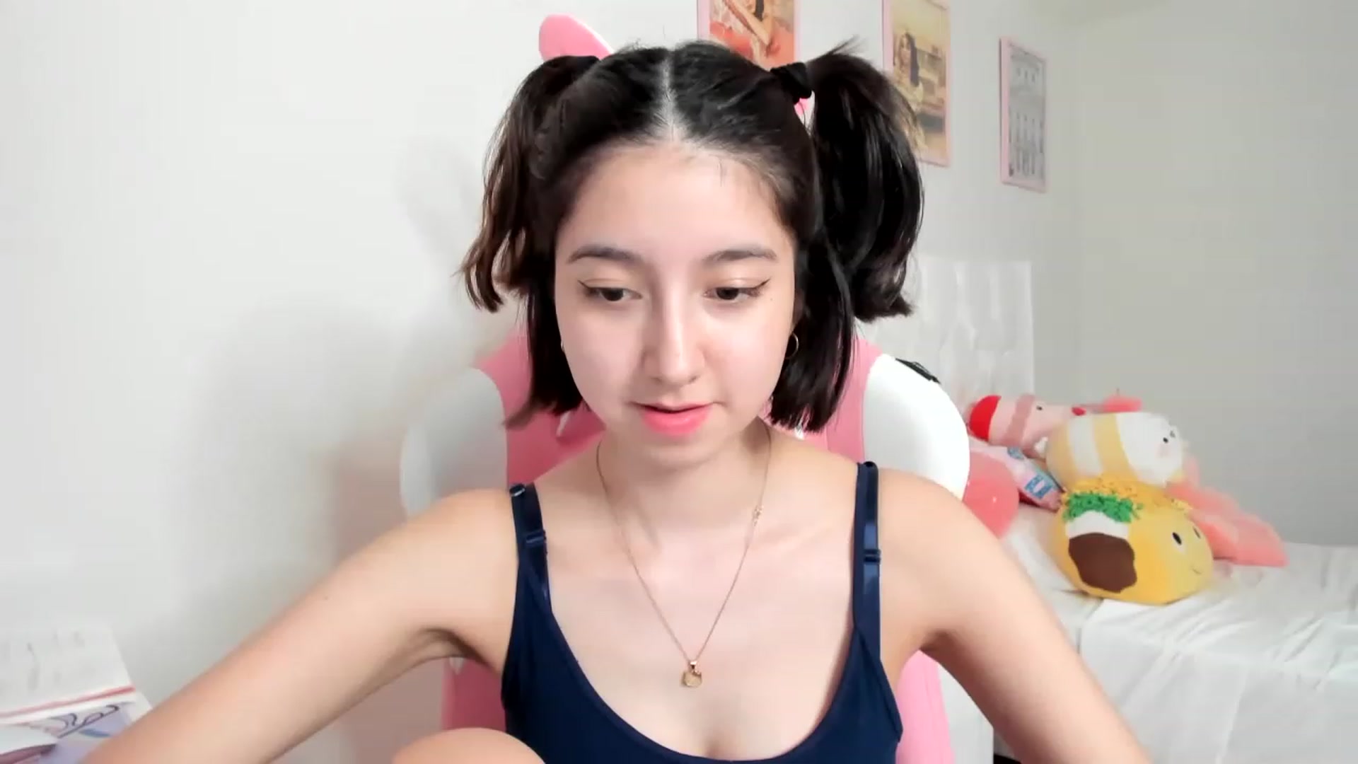 Gallery image thumbnail from Cherrycute666's myfreecams stream on, 04/03/2023, 03:11 image 12 of 20