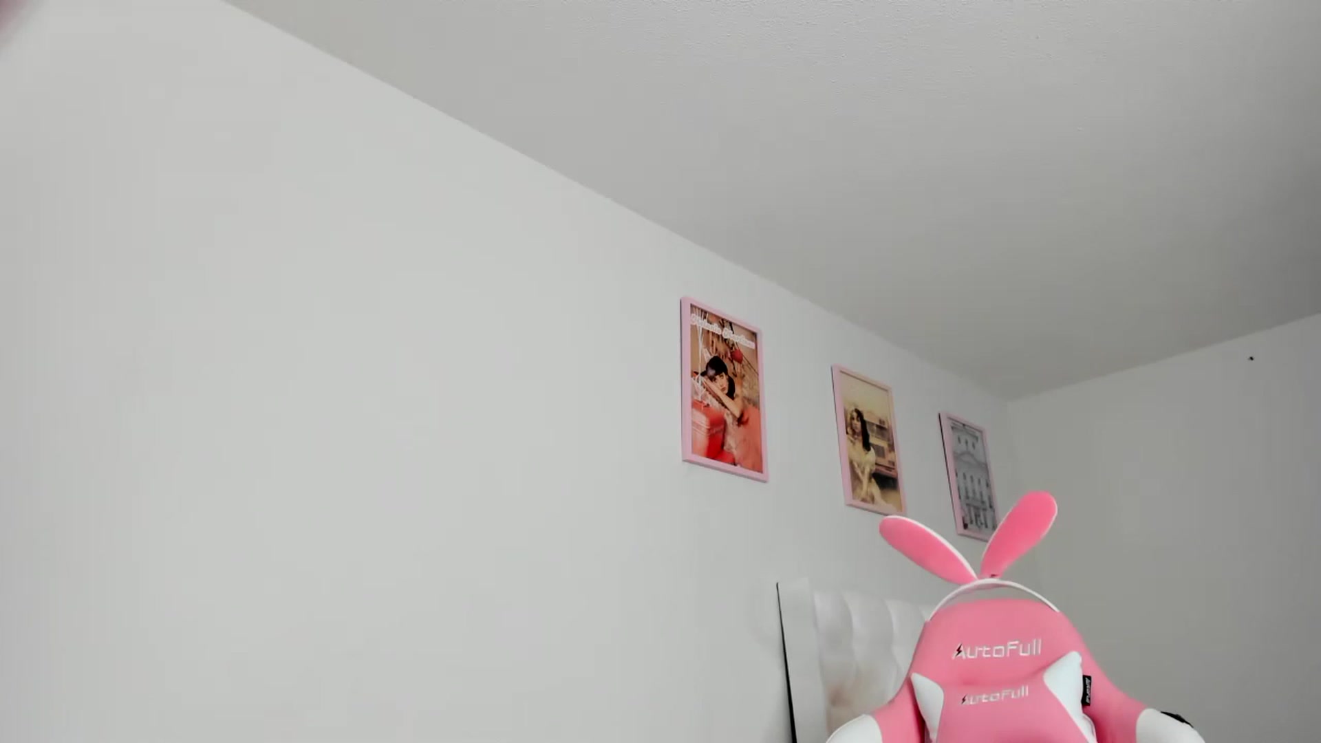 Gallery image thumbnail from Cherrycute666's myfreecams stream on, 04/03/2023, 05:59 image 11 of 20