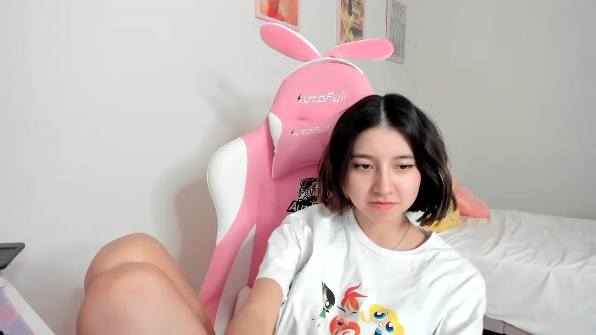 Gallery image thumbnail from Cherrycute666's myfreecams stream on, 04/03/2023, 08:50 image 20 of 20