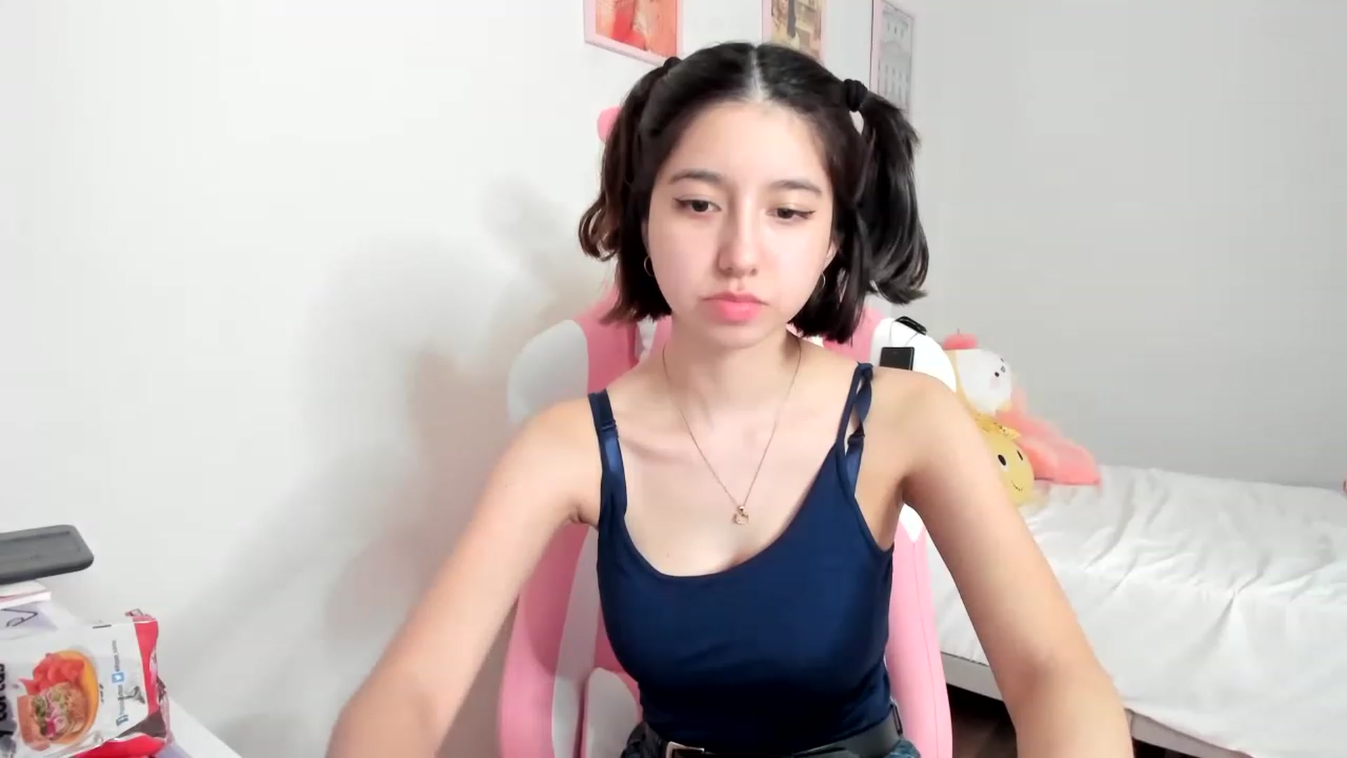 Gallery image thumbnail from Cherrycute666's myfreecams stream on, 04/03/2023, 08:50 image 12 of 20