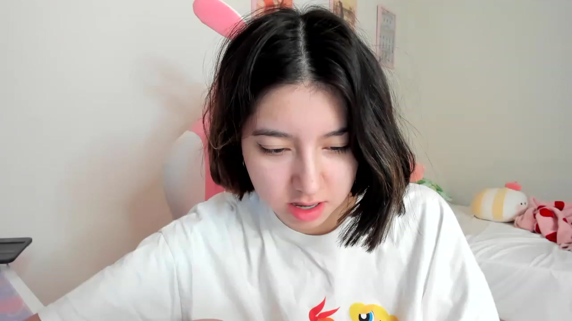 Gallery image thumbnail from Cherrycute666's myfreecams stream on, 04/03/2023, 14:05 image 6 of 20