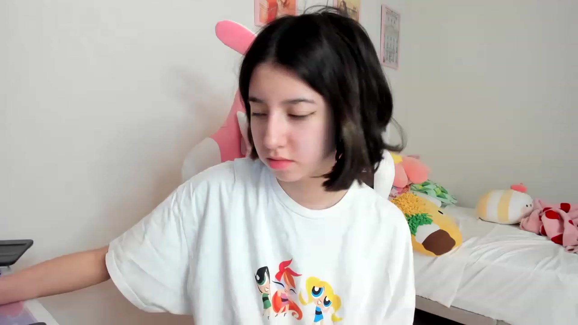 Gallery image thumbnail from Cherrycute666's myfreecams stream on, 04/03/2023, 14:05 image 12 of 20
