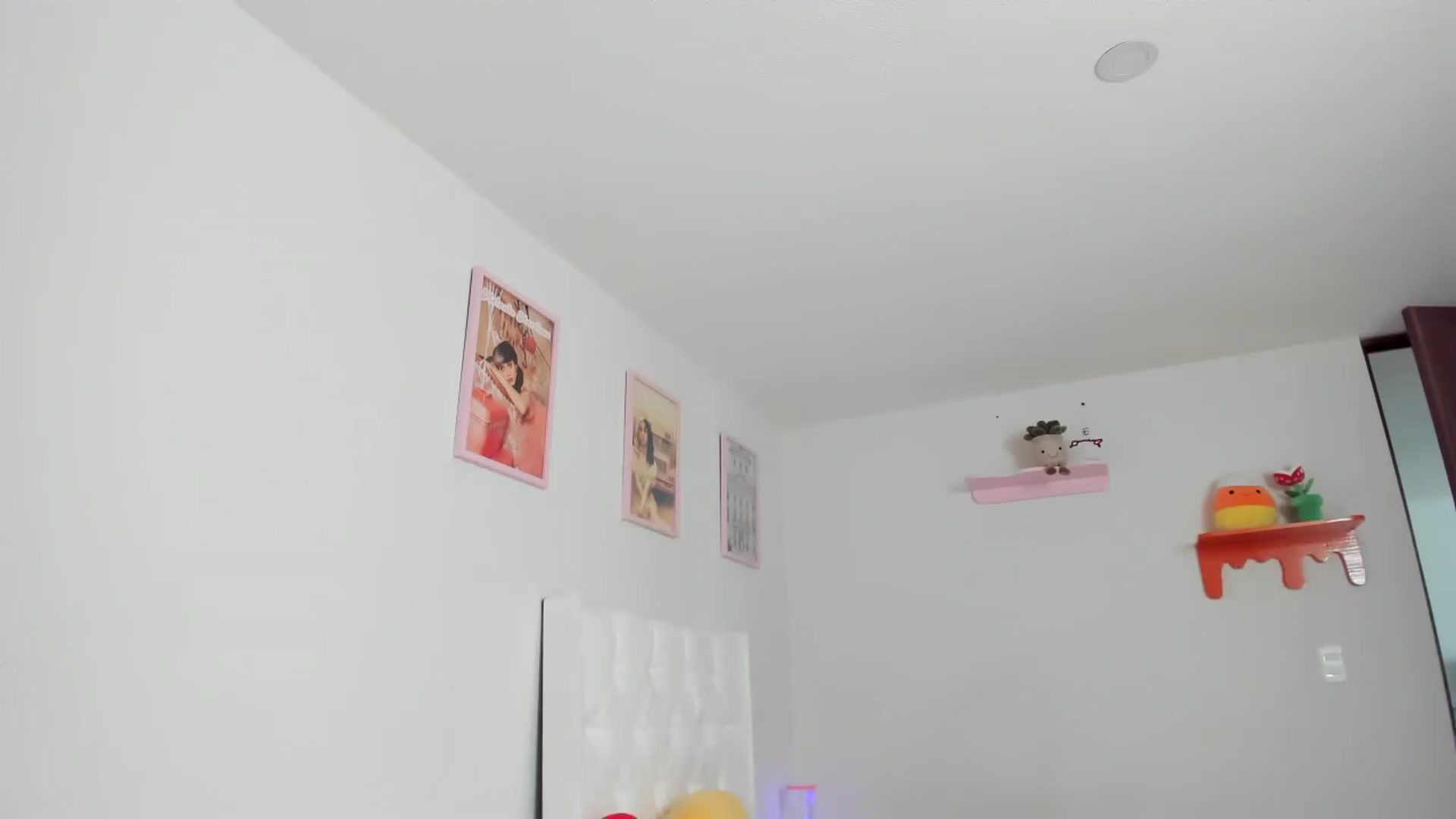 Gallery image thumbnail from Cherrycute666's myfreecams stream on, 04/05/2023, 17:44 image 5 of 20