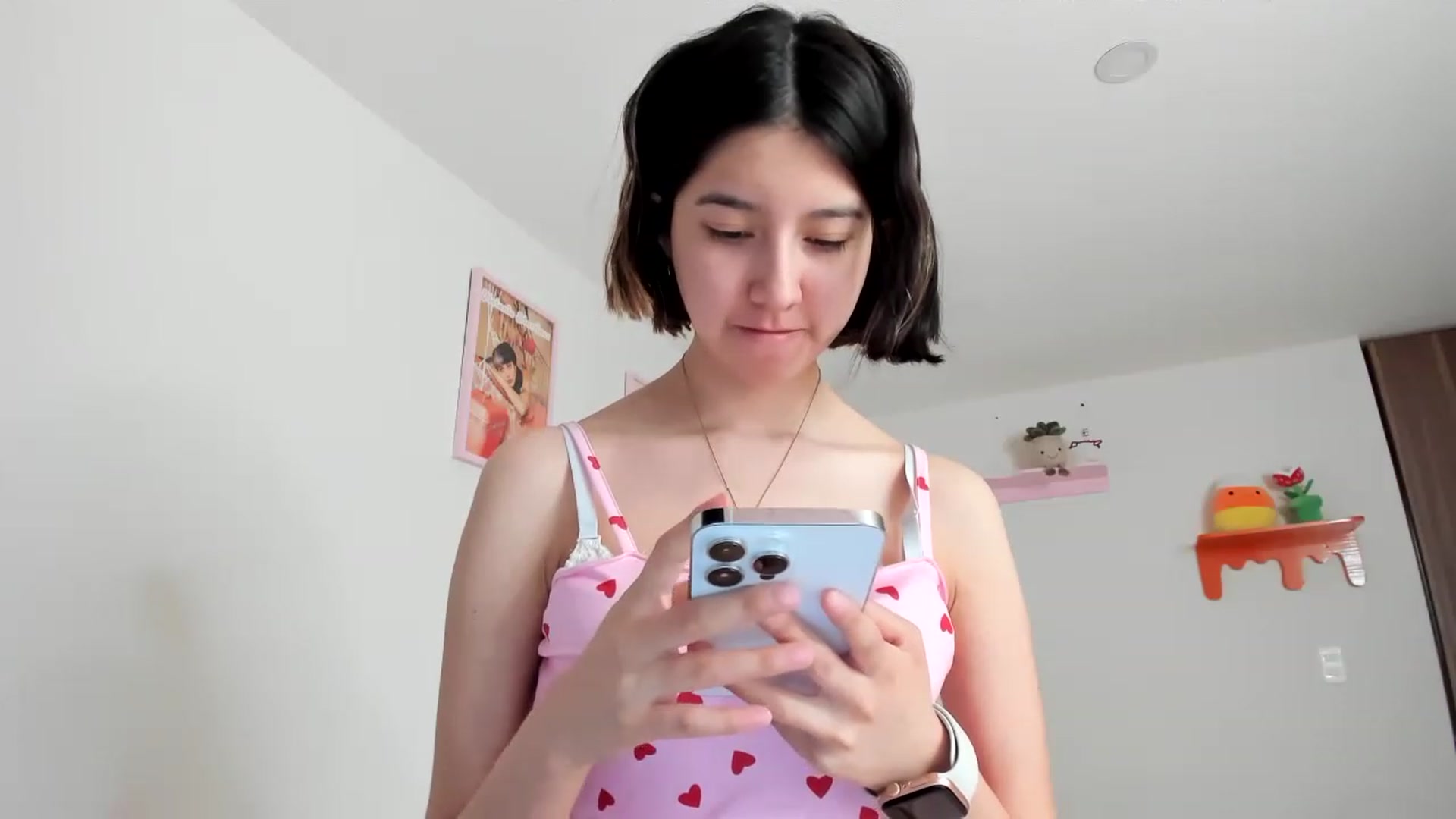 Gallery image thumbnail from Cherrycute666's myfreecams stream on, 04/05/2023, 17:44 image 8 of 20