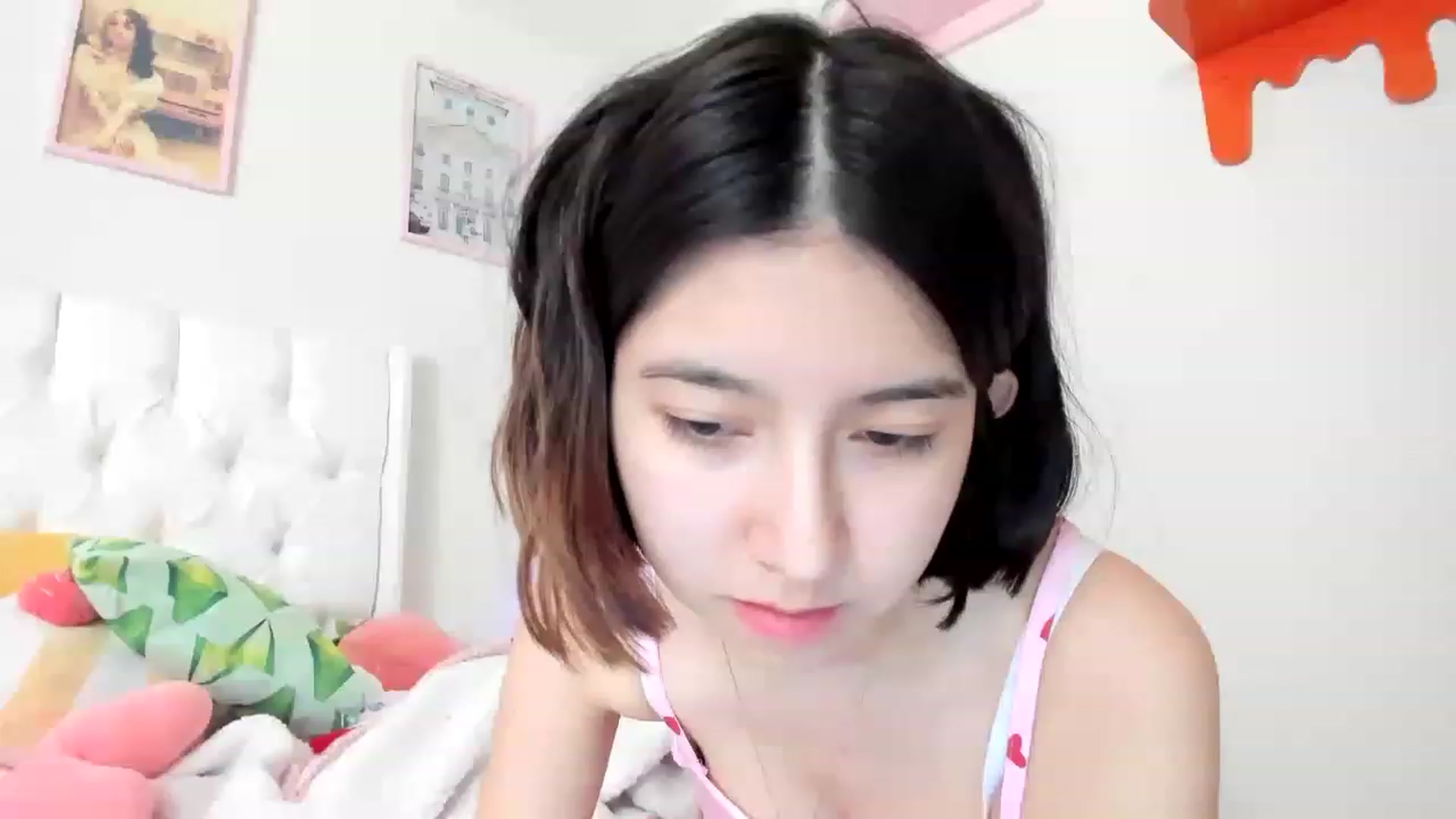 Gallery image thumbnail from Cherrycute666's myfreecams stream on, 04/05/2023, 17:44 image 19 of 20