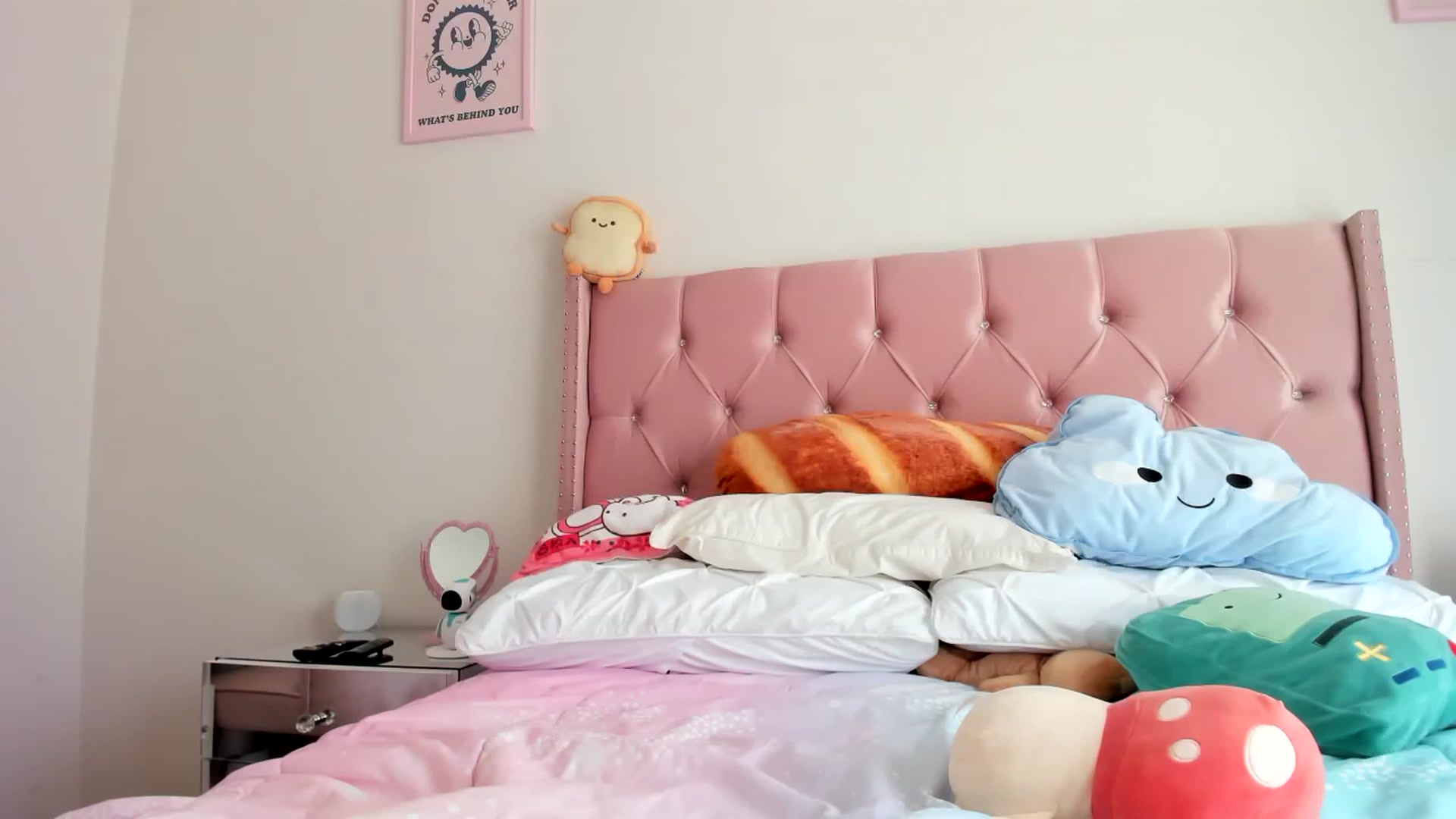 Gallery image thumbnail from Cherrycute666's myfreecams stream on, 04/05/2023, 20:21 image 5 of 20