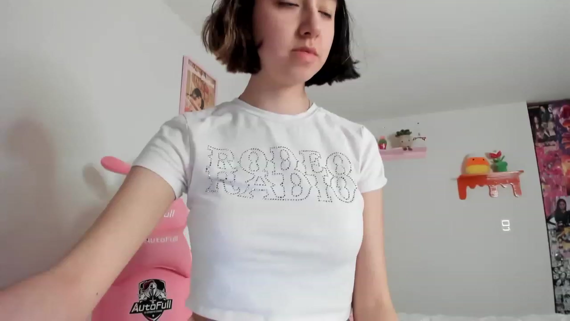 Gallery image thumbnail from Cherrycute666's myfreecams stream on, 04/06/2023, 02:25 image 3 of 20