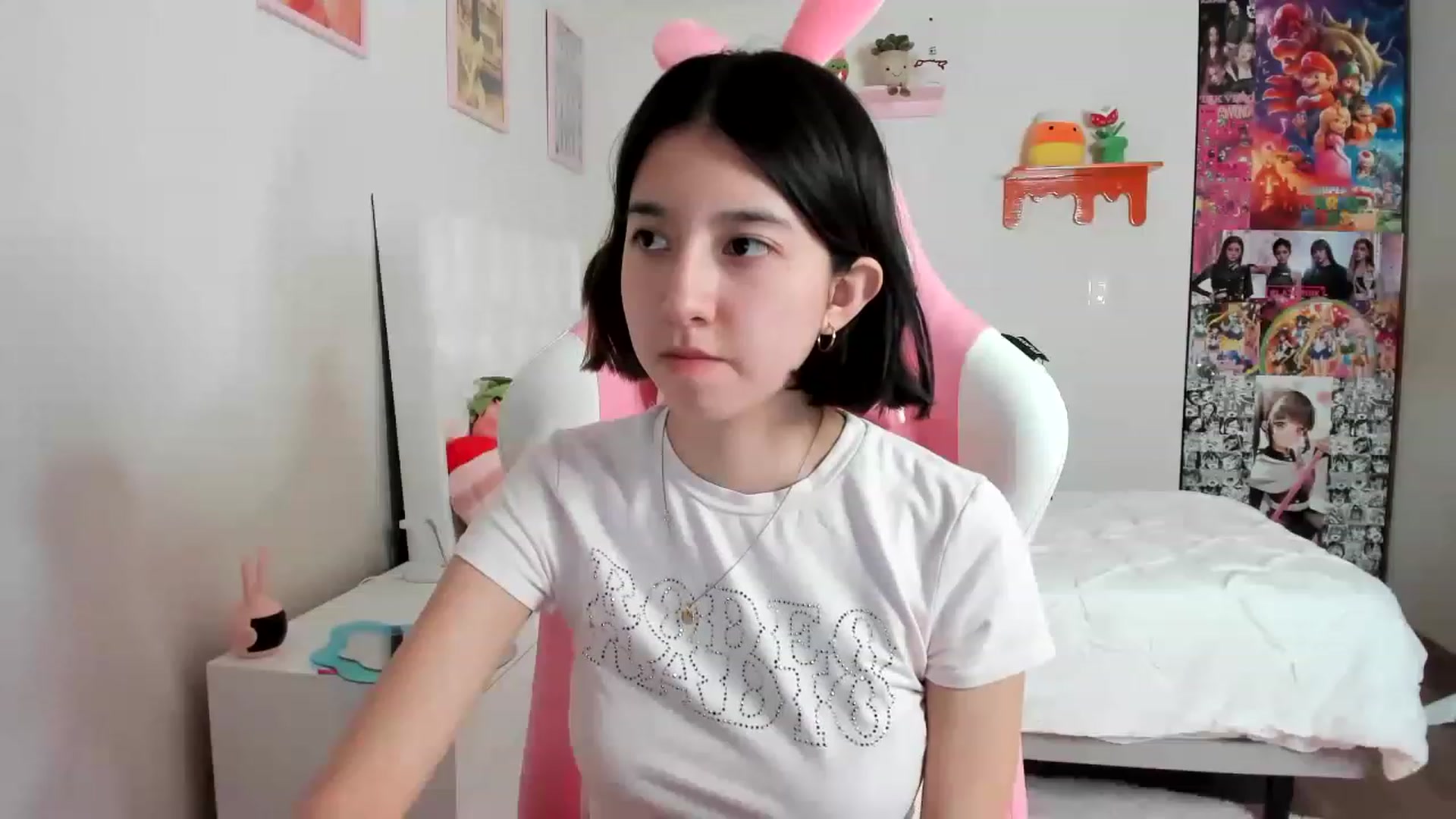 Gallery image thumbnail from Cherrycute666's myfreecams stream on, 04/06/2023, 02:25 image 9 of 20