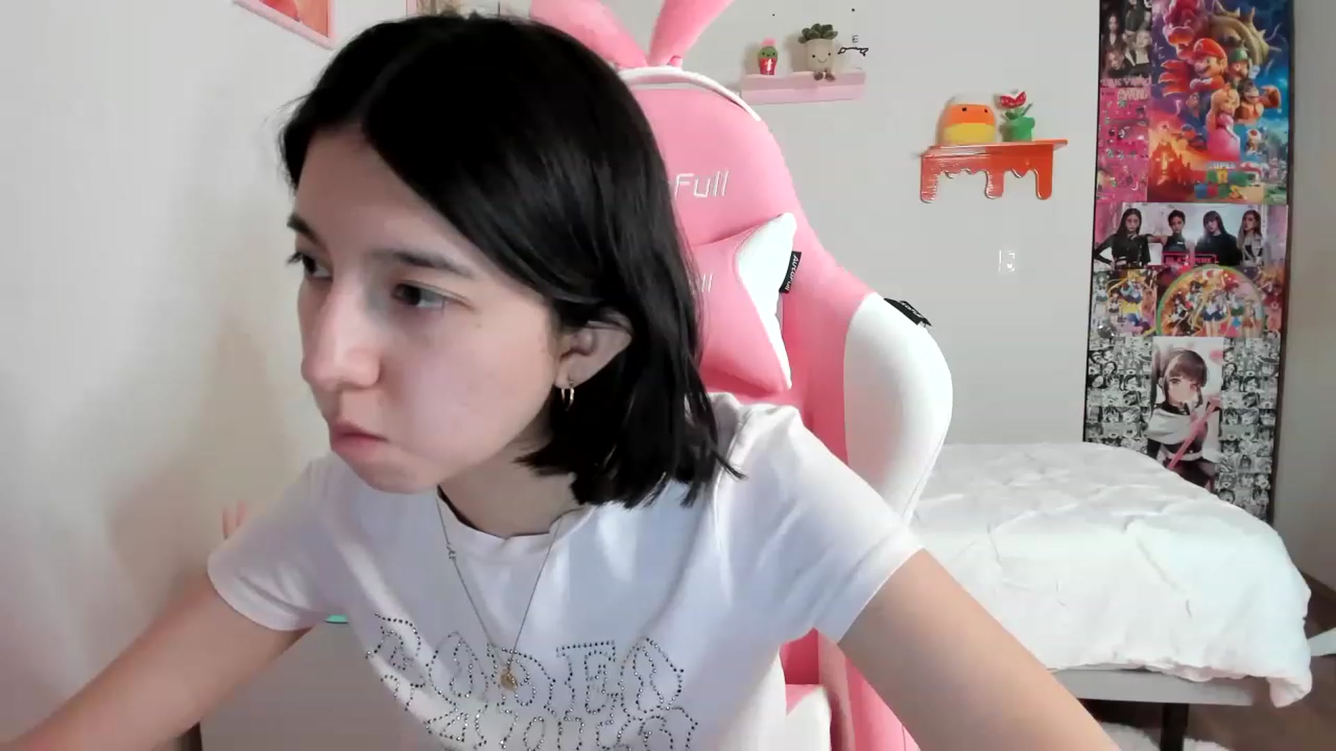 Gallery image thumbnail from Cherrycute666's myfreecams stream on, 04/06/2023, 02:25 image 8 of 20