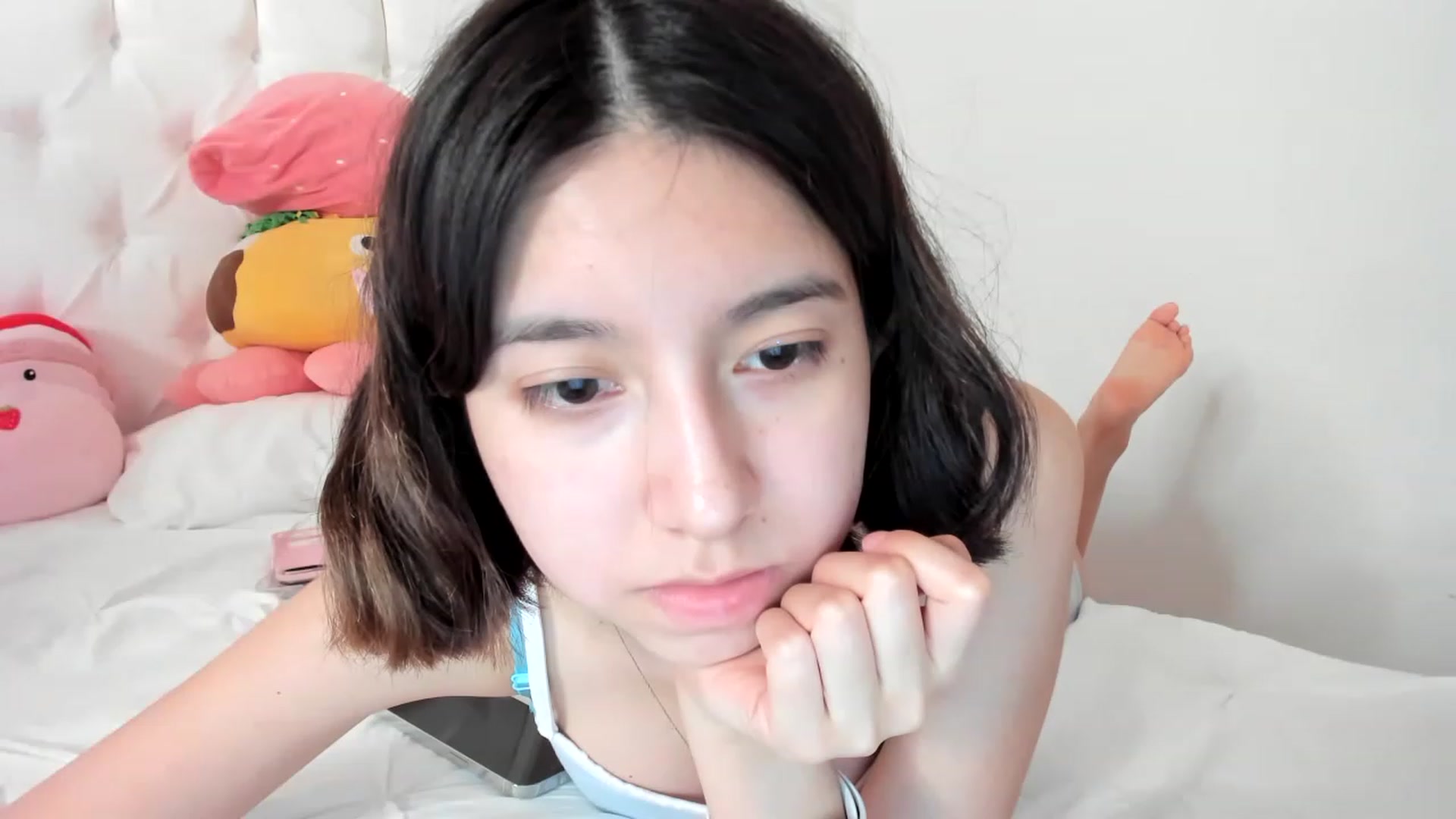 Gallery image thumbnail from Cherrycute666's myfreecams stream on, 04/06/2023, 08:51 image 19 of 20
