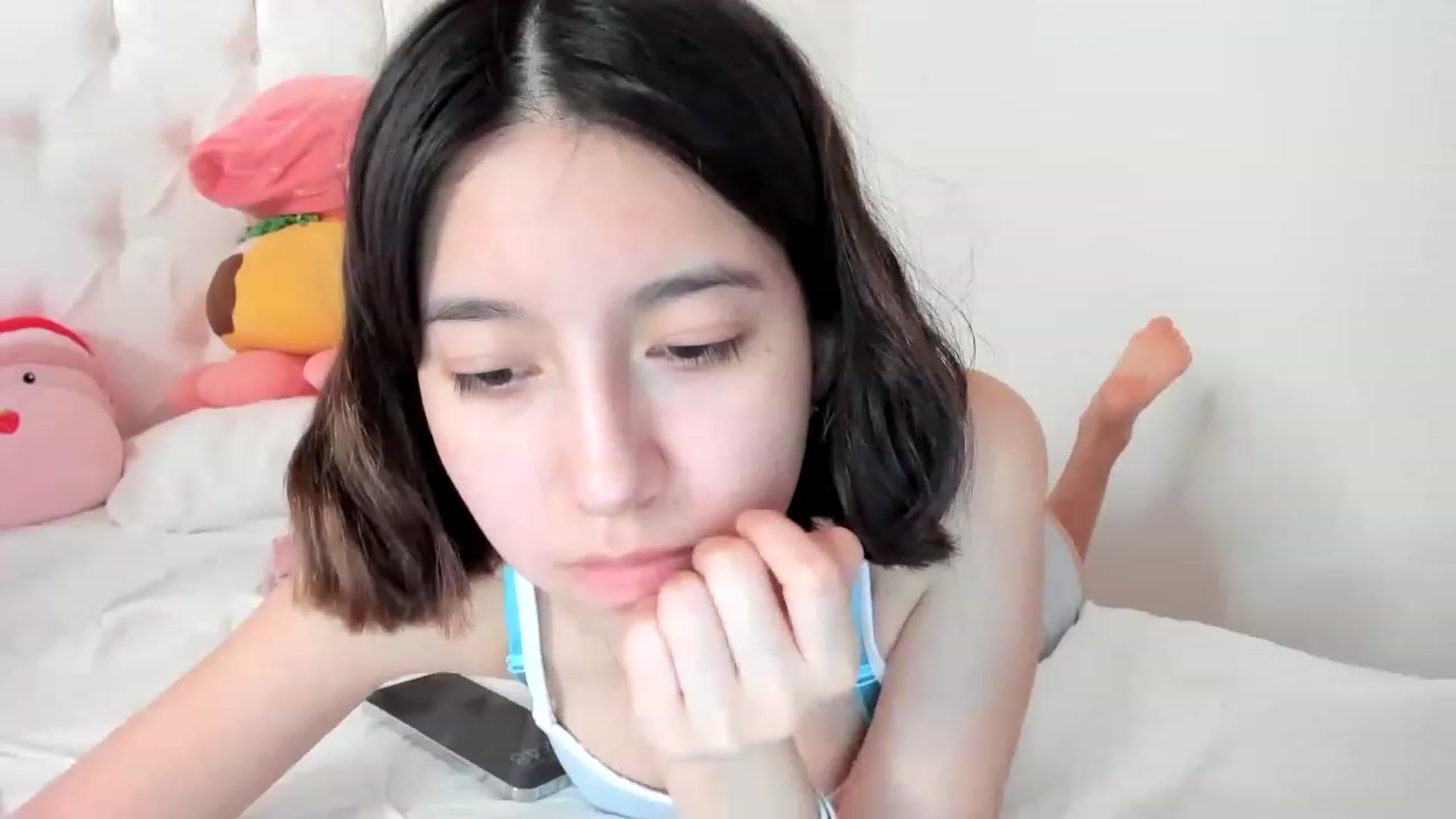 Gallery image thumbnail from Cherrycute666's myfreecams stream on, 04/06/2023, 08:51 image 18 of 20