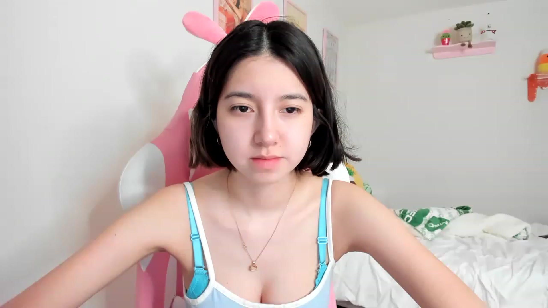 Gallery image thumbnail from Cherrycute666's myfreecams stream on, 04/06/2023, 15:08 image 2 of 20