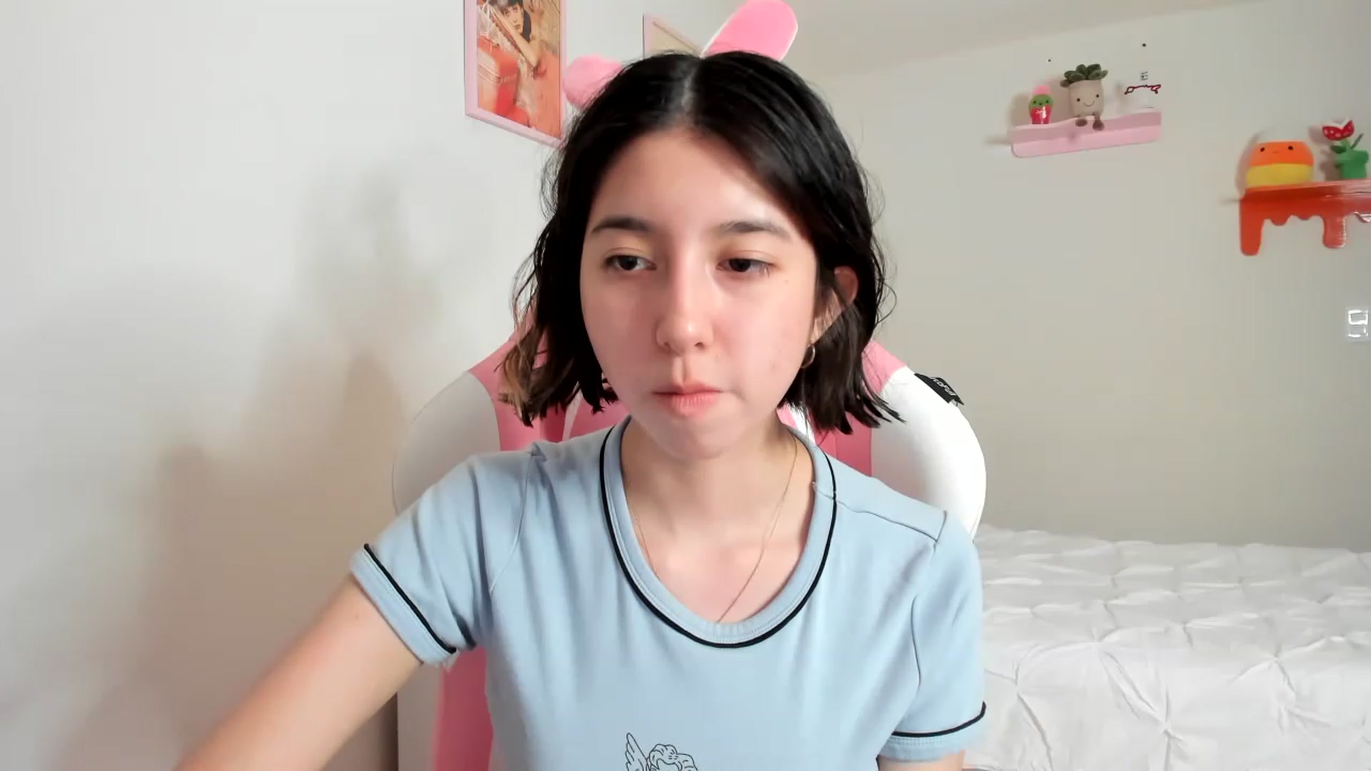 Gallery image thumbnail from Cherrycute666's myfreecams stream on, 04/07/2023, 02:53 image 18 of 20