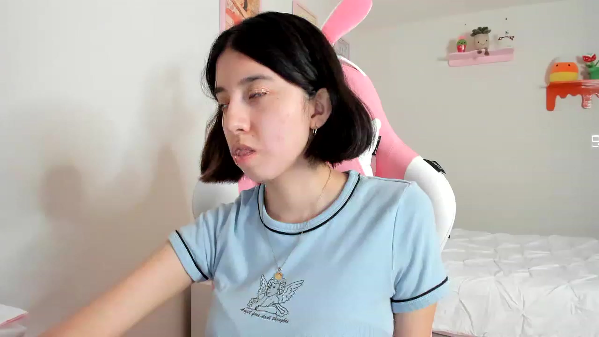 Gallery image thumbnail from Cherrycute666's myfreecams stream on, 04/07/2023, 04:32 image 19 of 20