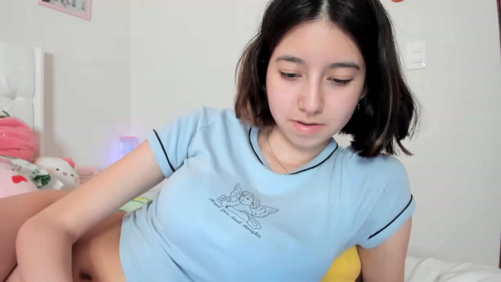 Gallery image thumbnail from Cherrycute666's myfreecams stream on, 04/07/2023, 06:36 image 14 of 20