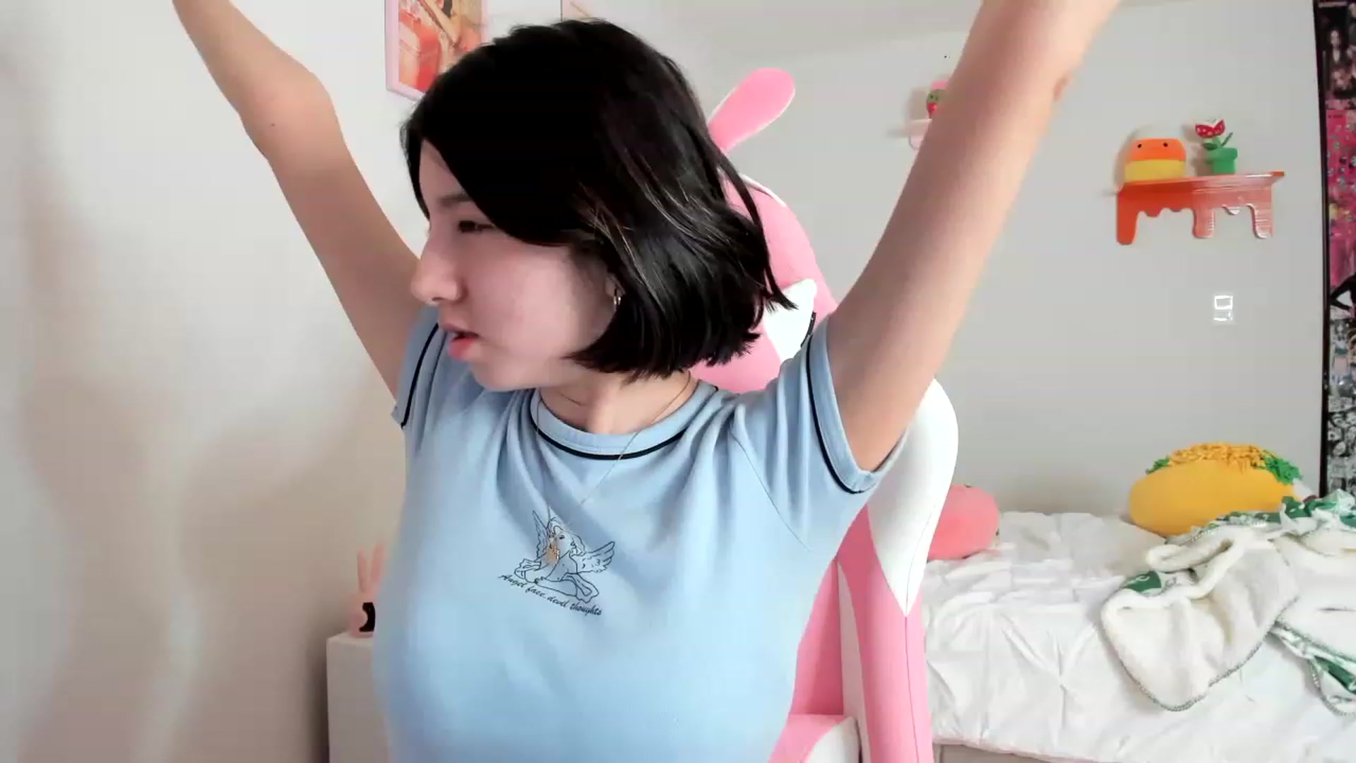 Gallery image thumbnail from Cherrycute666's myfreecams stream on, 04/07/2023, 14:04 image 11 of 20
