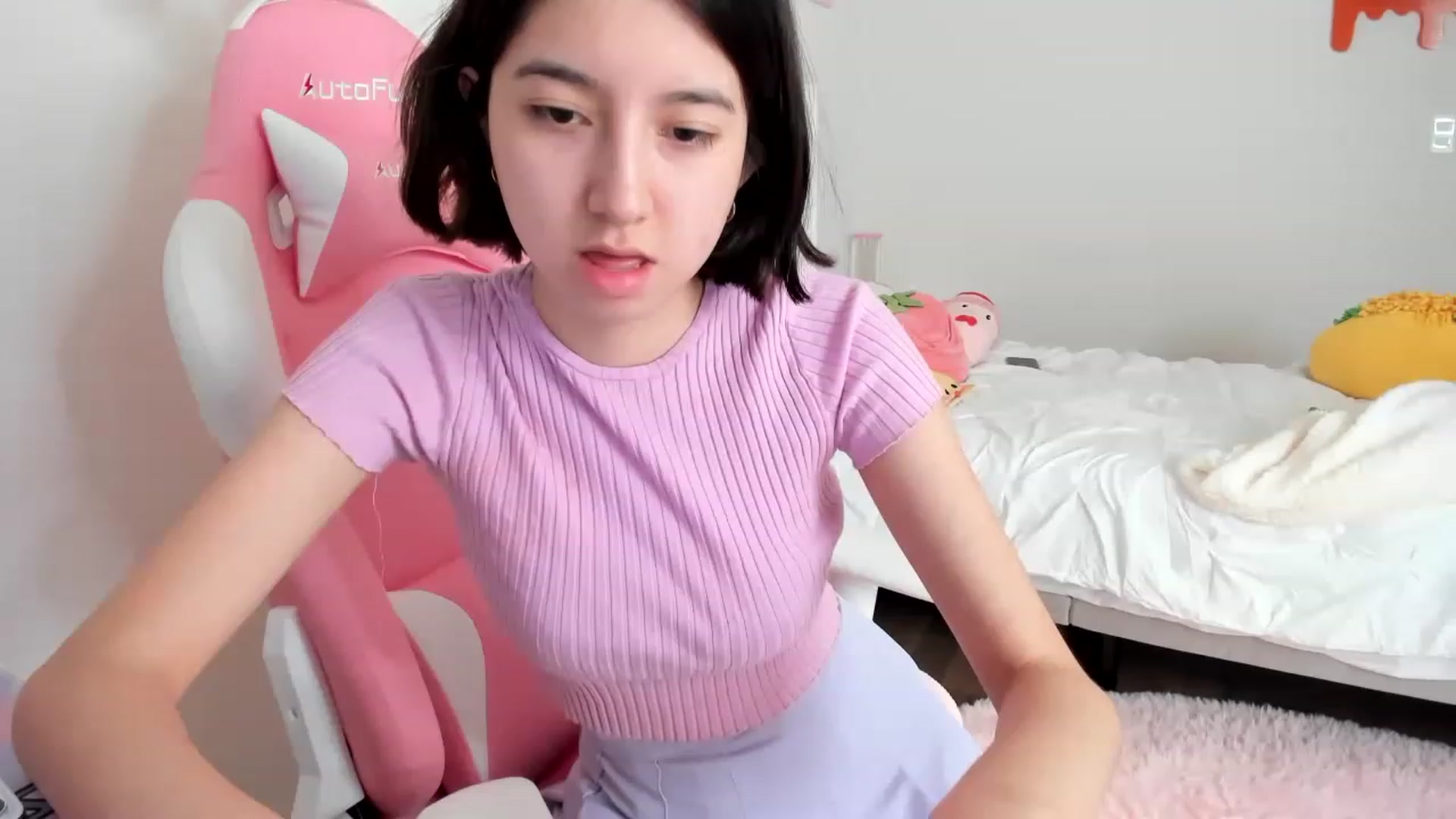 Gallery image thumbnail from Cherrycute666's myfreecams stream on, 04/07/2023, 18:24 image 2 of 20