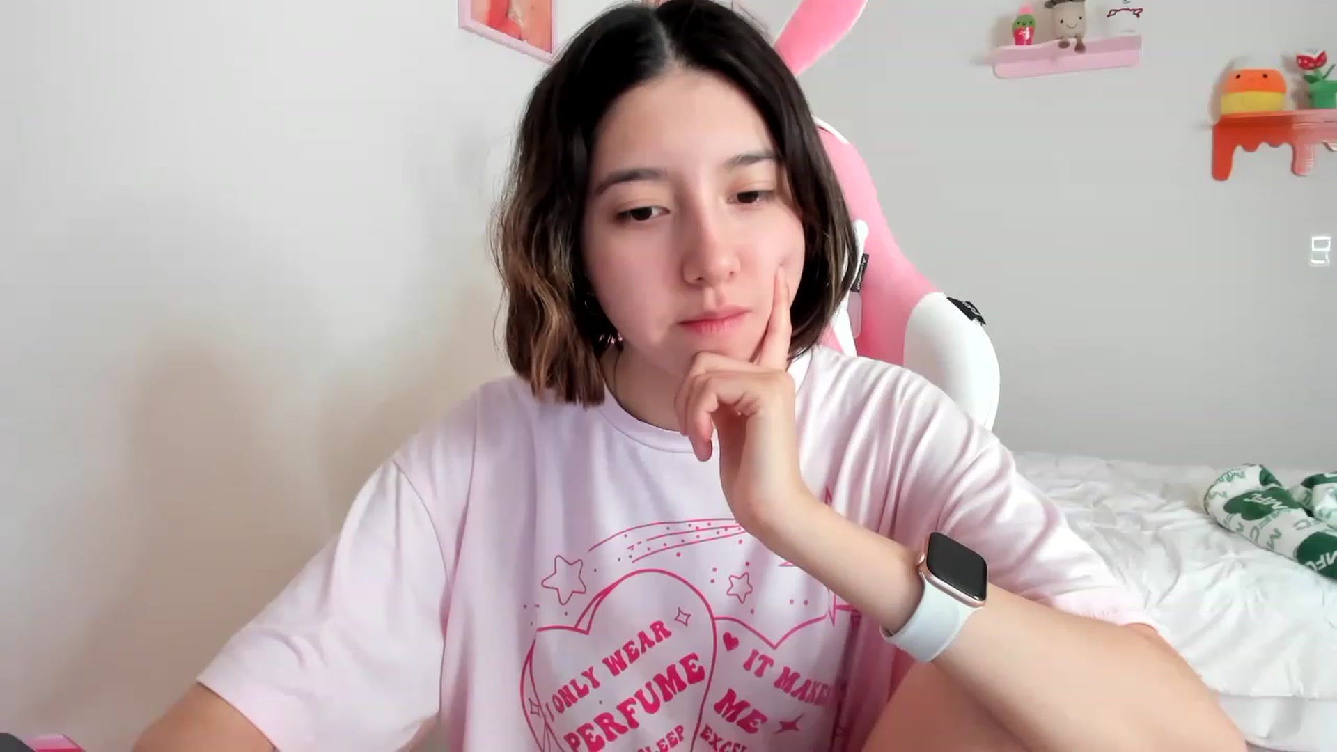 Gallery image thumbnail from Cherrycute666's myfreecams stream on, 04/08/2023, 16:30 image 7 of 20
