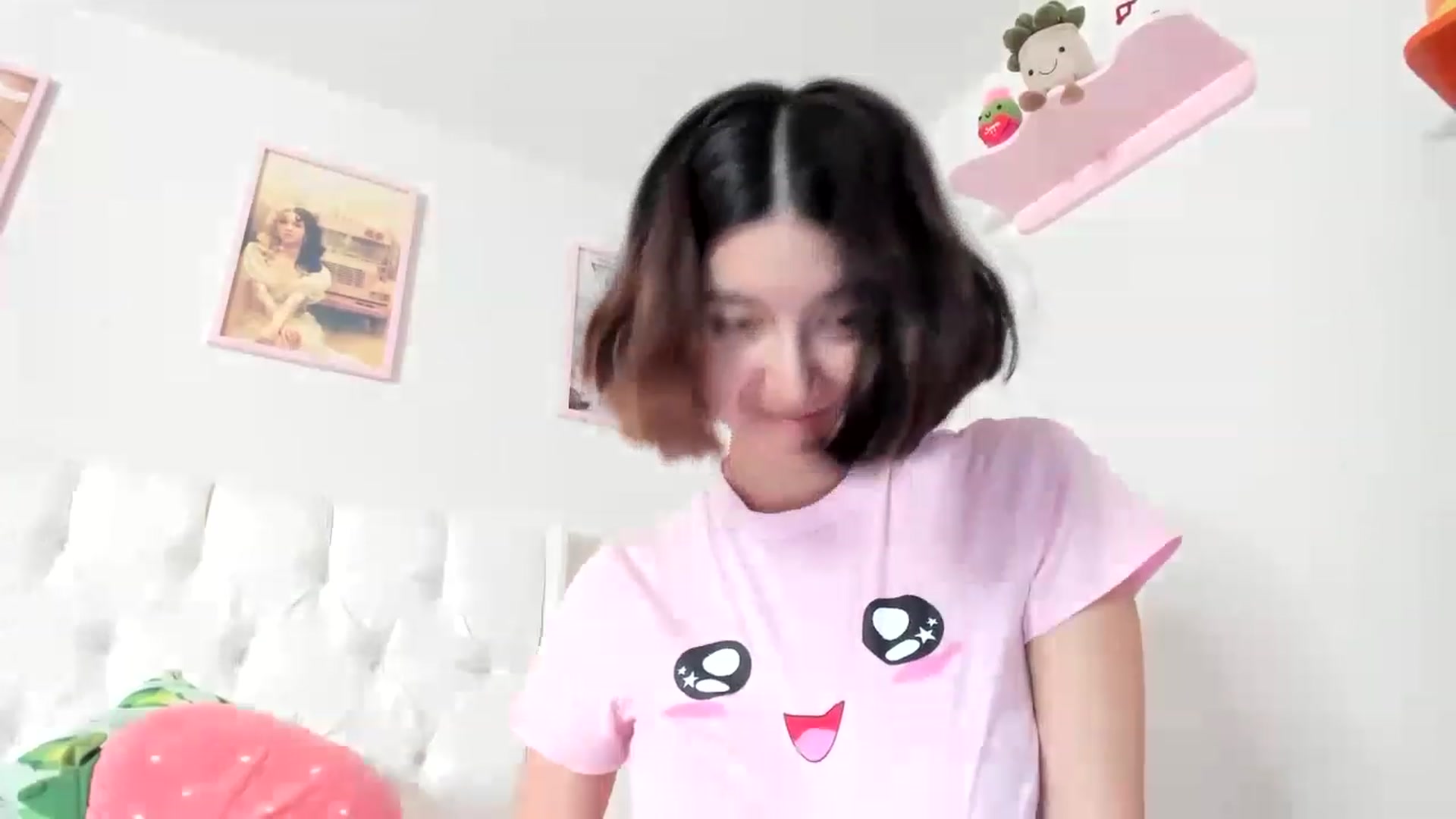 Gallery image thumbnail from Cherrycute666's myfreecams stream on, 04/09/2023, 03:06 image 10 of 20