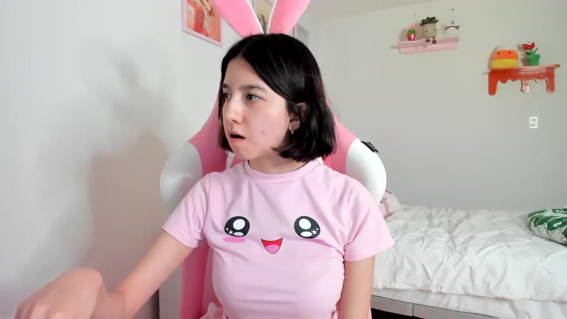 Gallery image thumbnail from Cherrycute666's myfreecams stream on, 04/09/2023, 05:11 image 20 of 20