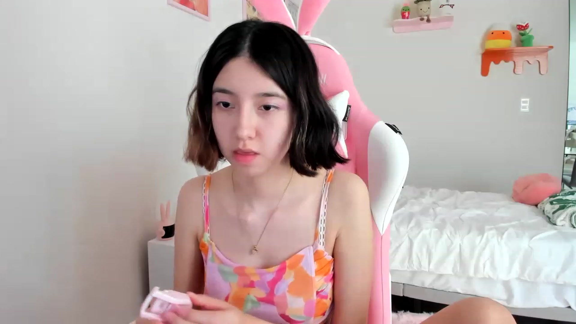 Gallery image thumbnail from Cherrycute666's myfreecams stream on, 04/09/2023, 19:20 image 18 of 20