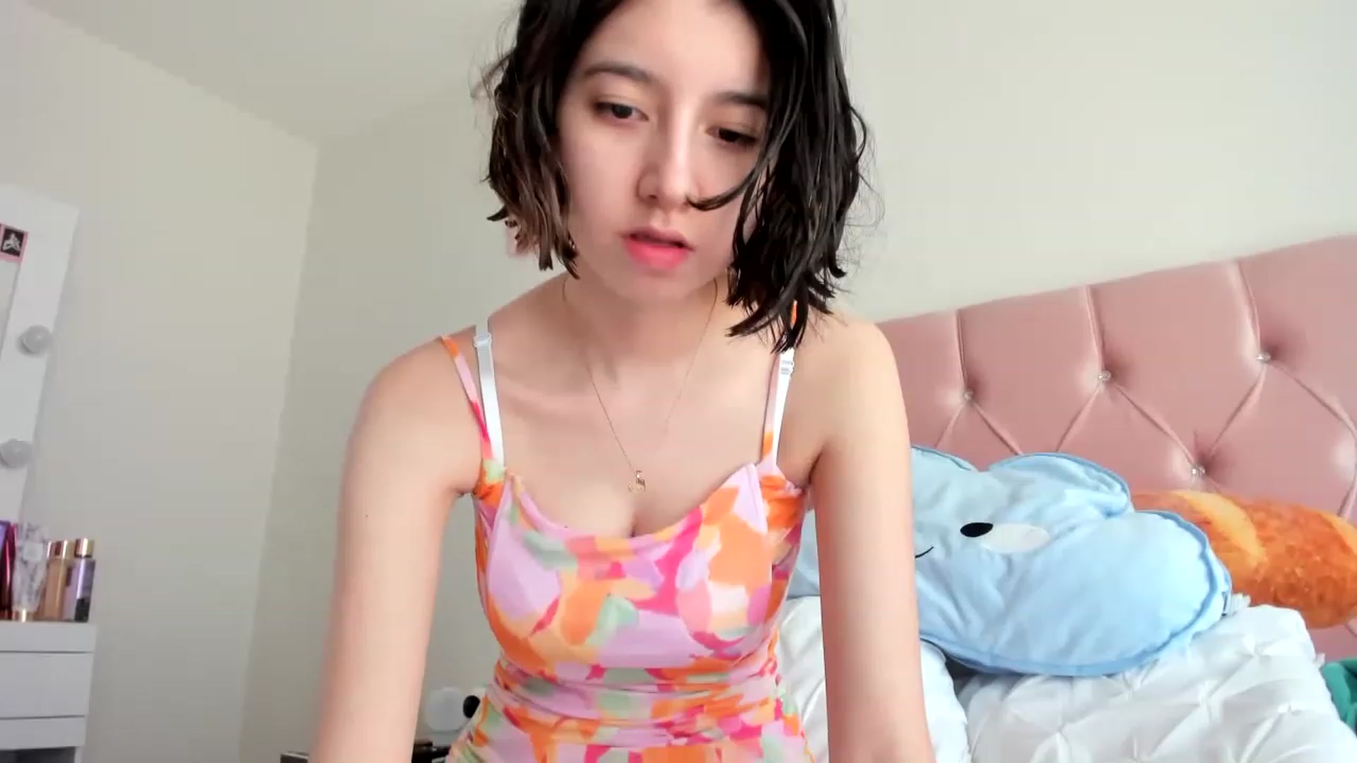 Gallery image thumbnail from Cherrycute666's myfreecams stream on, 04/09/2023, 19:20 image 2 of 20