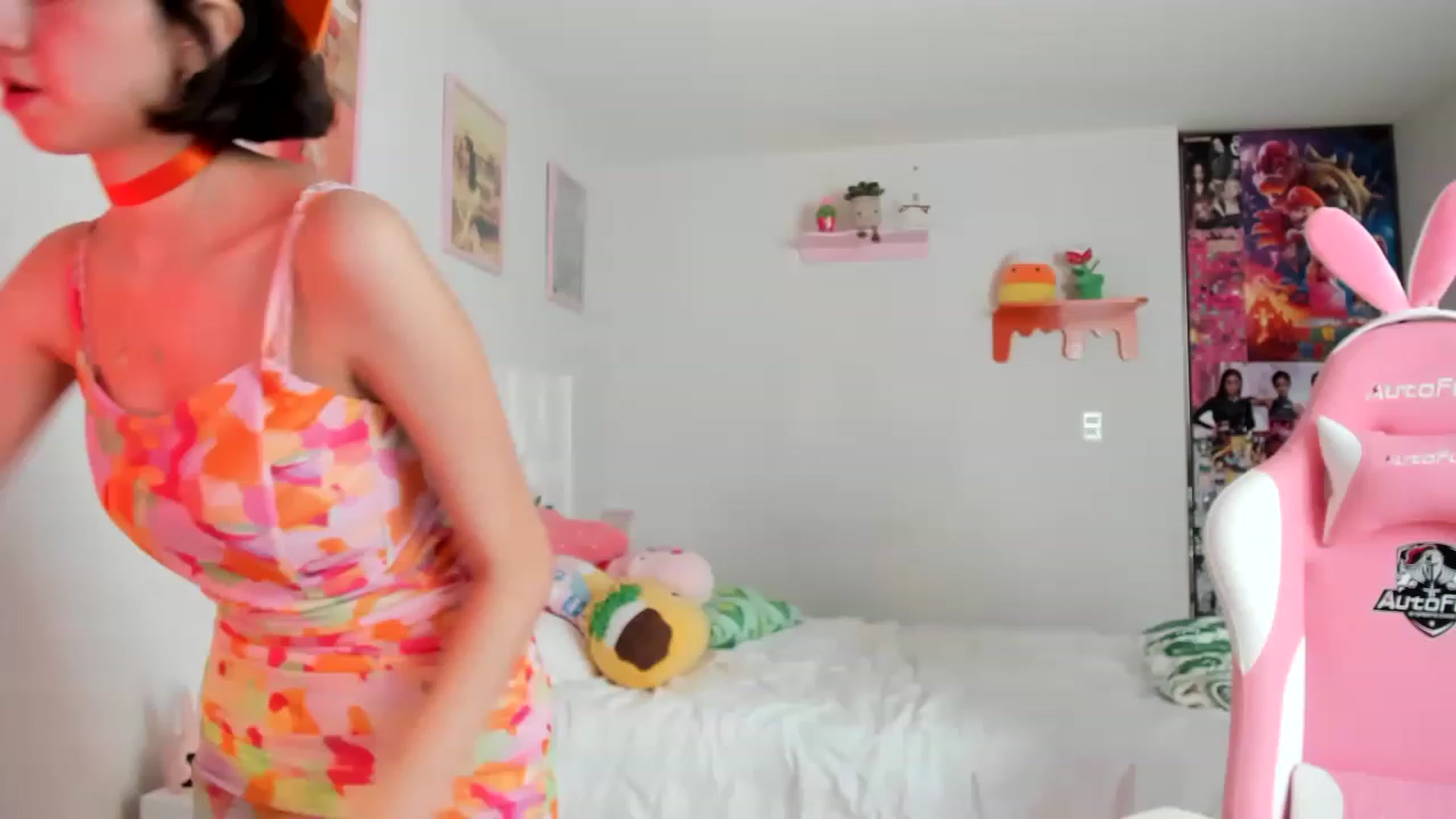 Gallery image thumbnail from Cherrycute666's myfreecams stream on, 04/09/2023, 19:35 image 9 of 20
