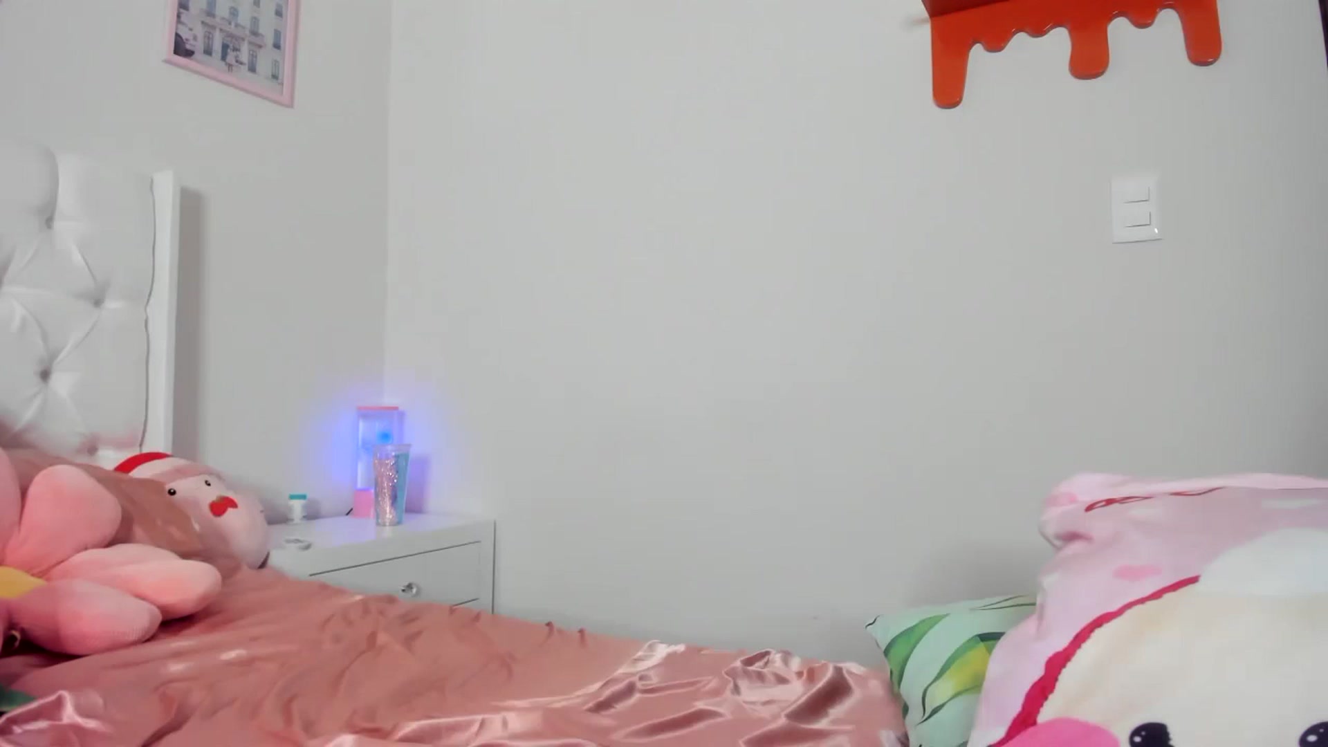 Gallery image thumbnail from Cherrycute666's myfreecams stream on, 04/12/2023, 06:58 image 13 of 20