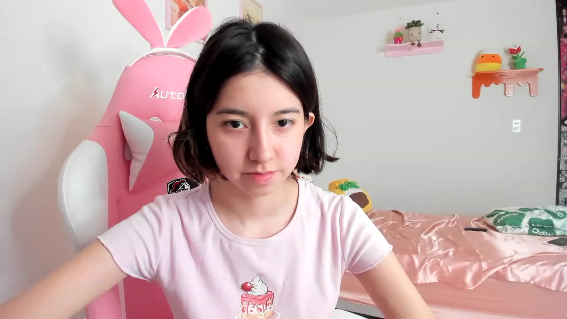 Gallery image thumbnail from Cherrycute666's myfreecams stream on, 04/12/2023, 19:59 image 19 of 20