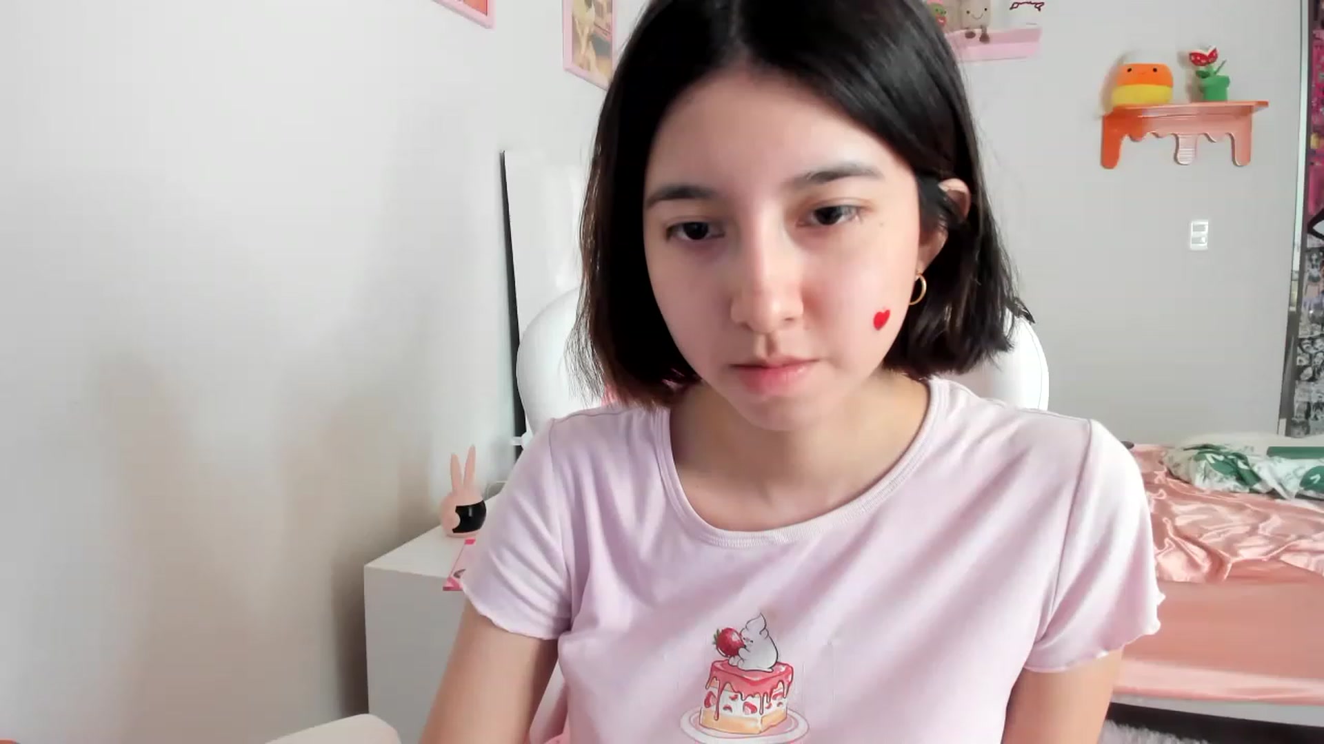 Gallery image thumbnail from Cherrycute666's myfreecams stream on, 04/12/2023, 23:05 image 20 of 20