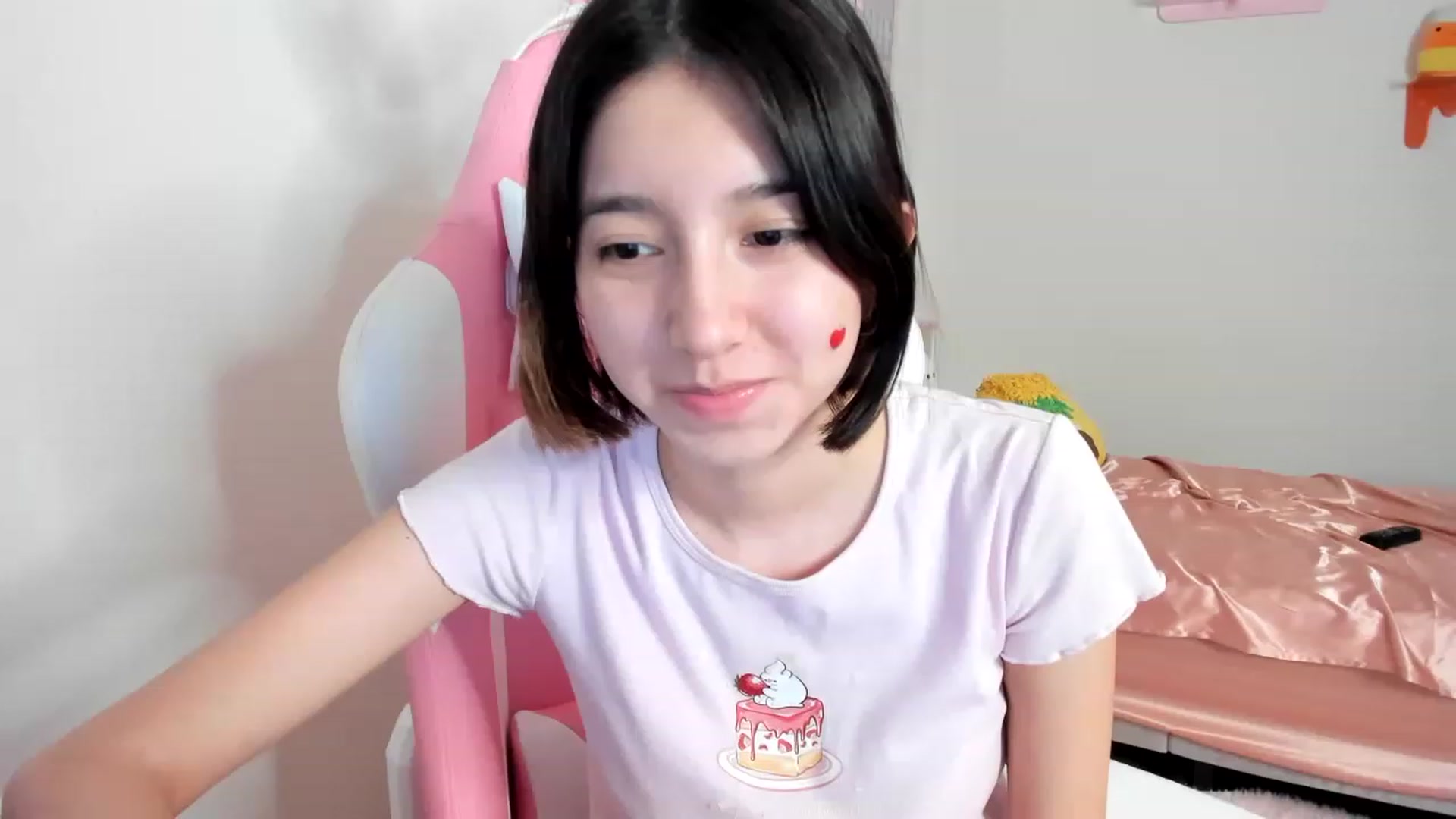 Gallery image thumbnail from Cherrycute666's myfreecams stream on, 04/13/2023, 04:18 image 12 of 20