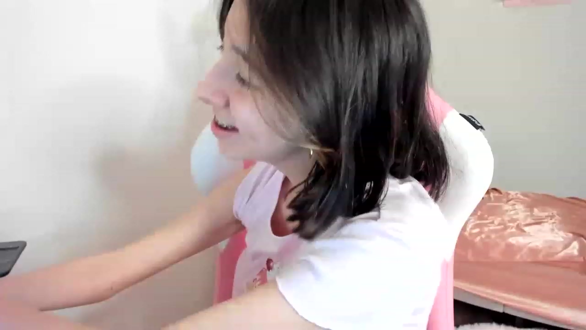 Gallery image thumbnail from Cherrycute666's myfreecams stream on, 04/13/2023, 11:56 image 2 of 20