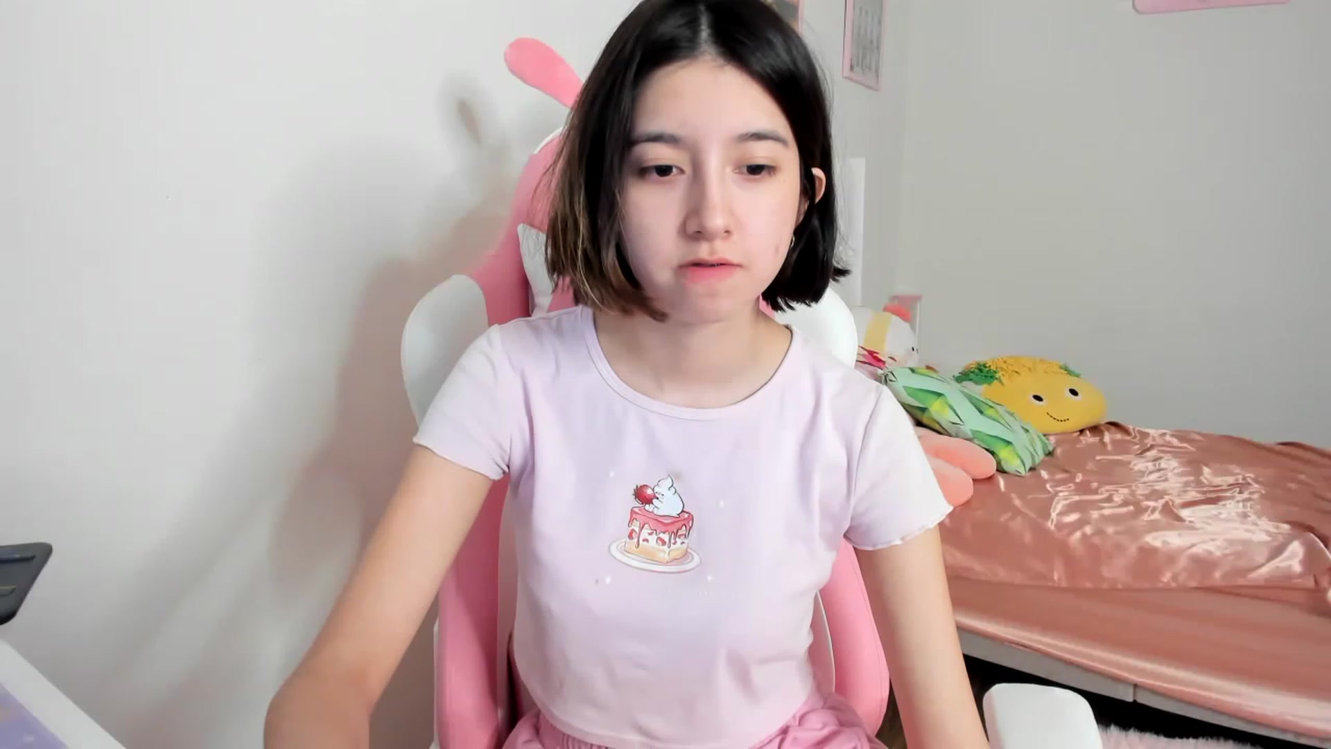 Gallery image thumbnail from Cherrycute666's myfreecams stream on, 04/13/2023, 11:56 image 4 of 20